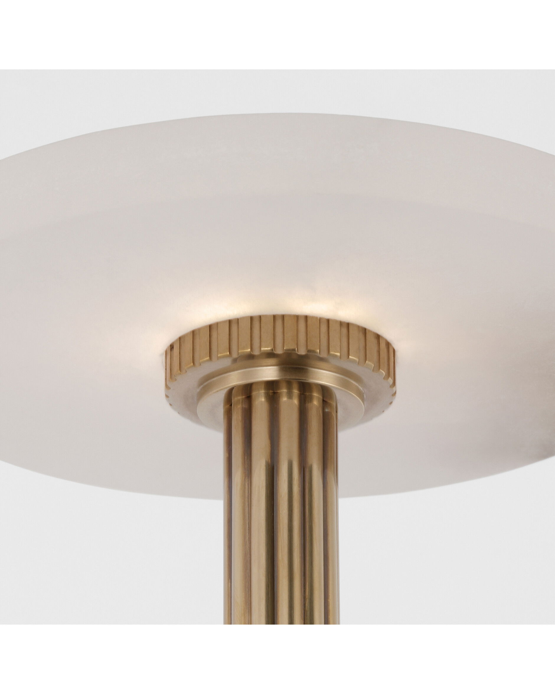 Aran 9" bordslampa uppladdningsbar antik mässing