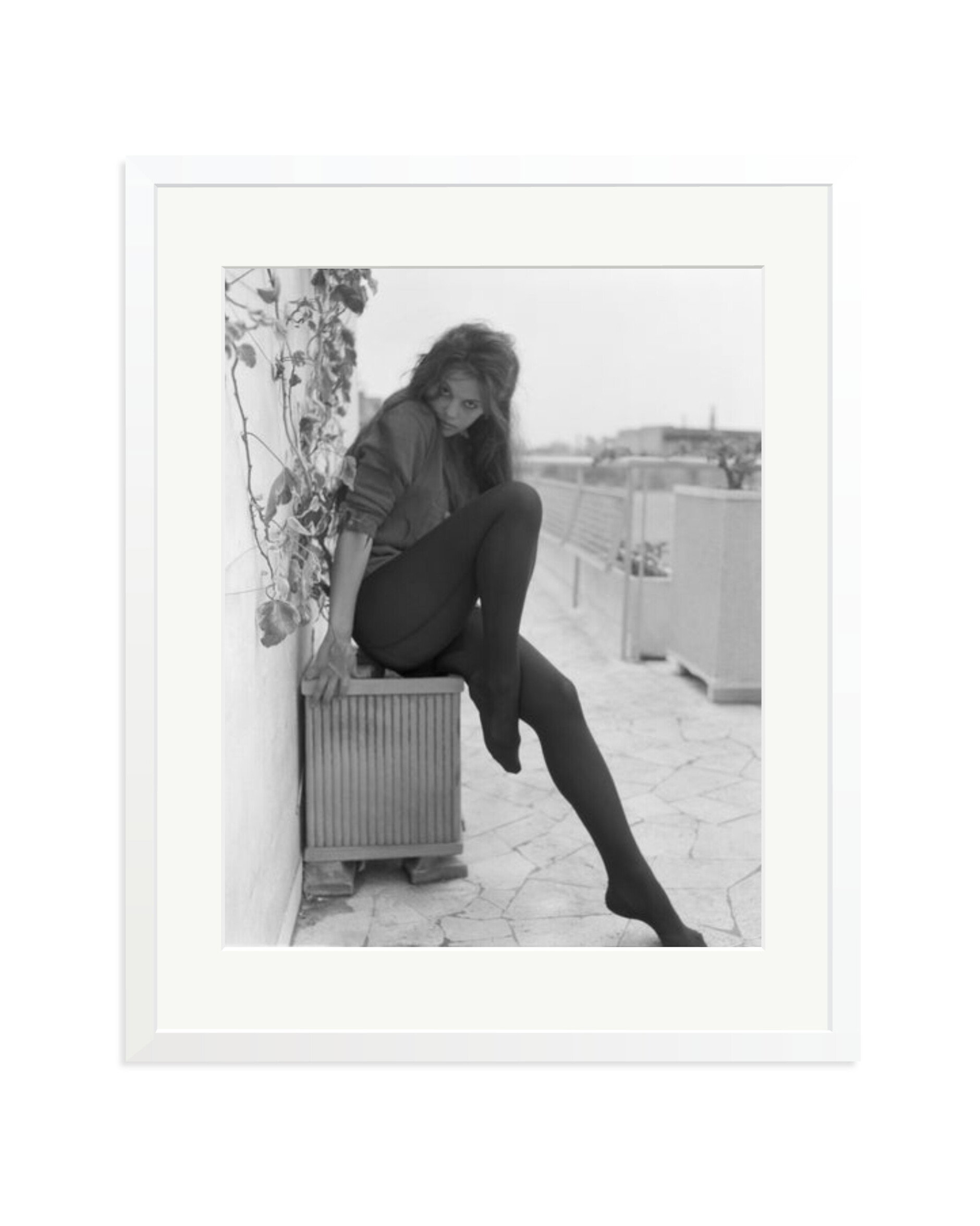 Cardinale Posing in Rome White / XL
