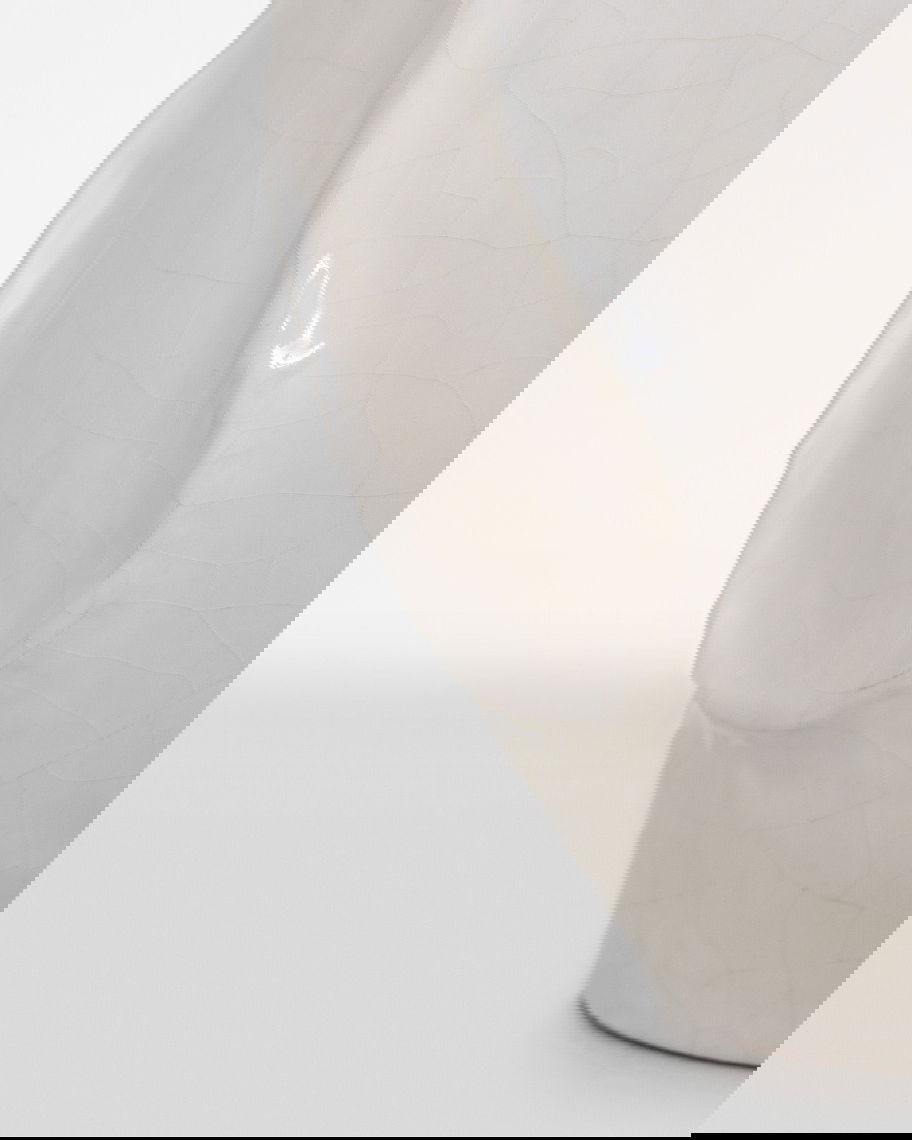 Idalia 28" Sculpted Table Lamp White