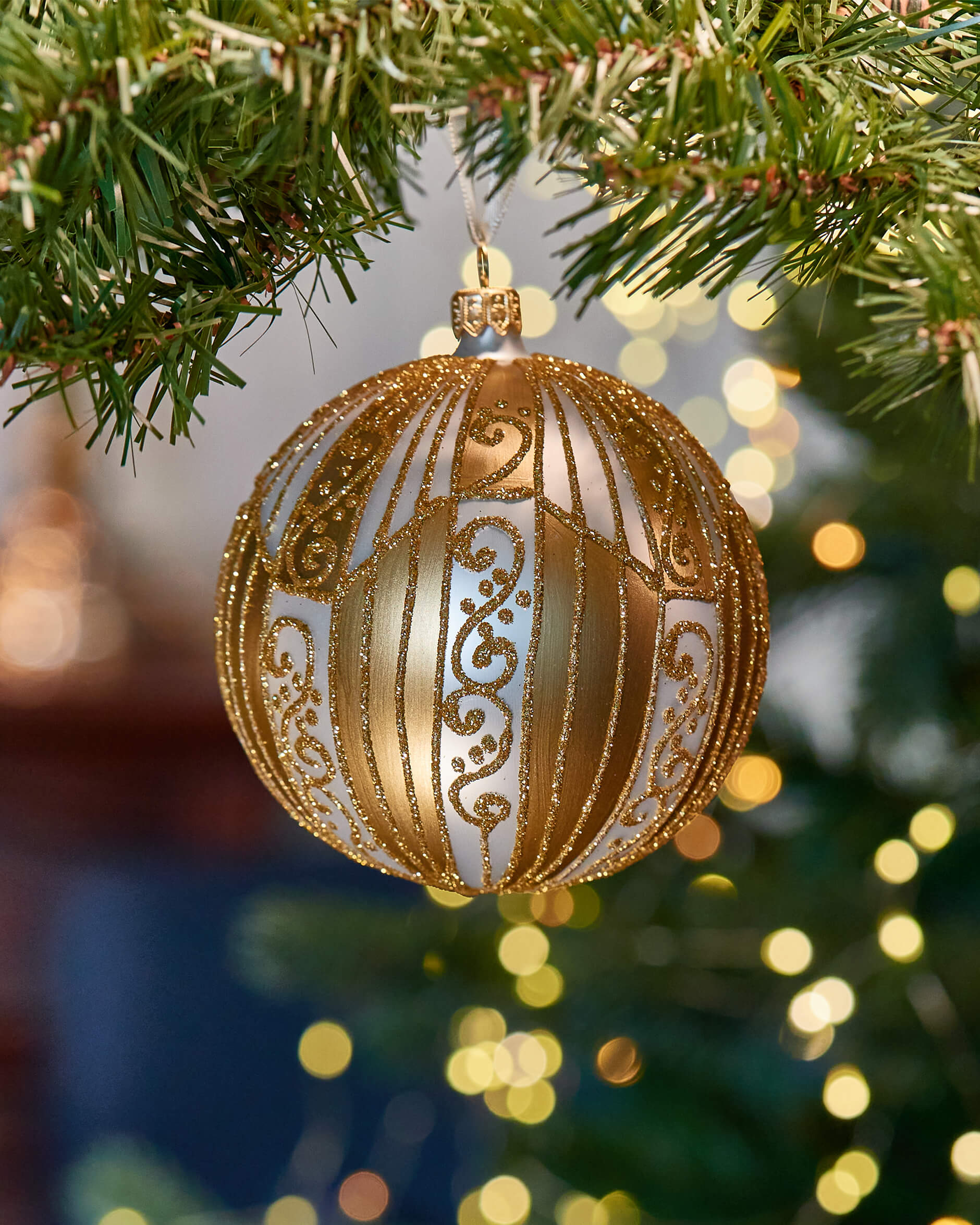 Lux Pasquale Bauble White/Gold
