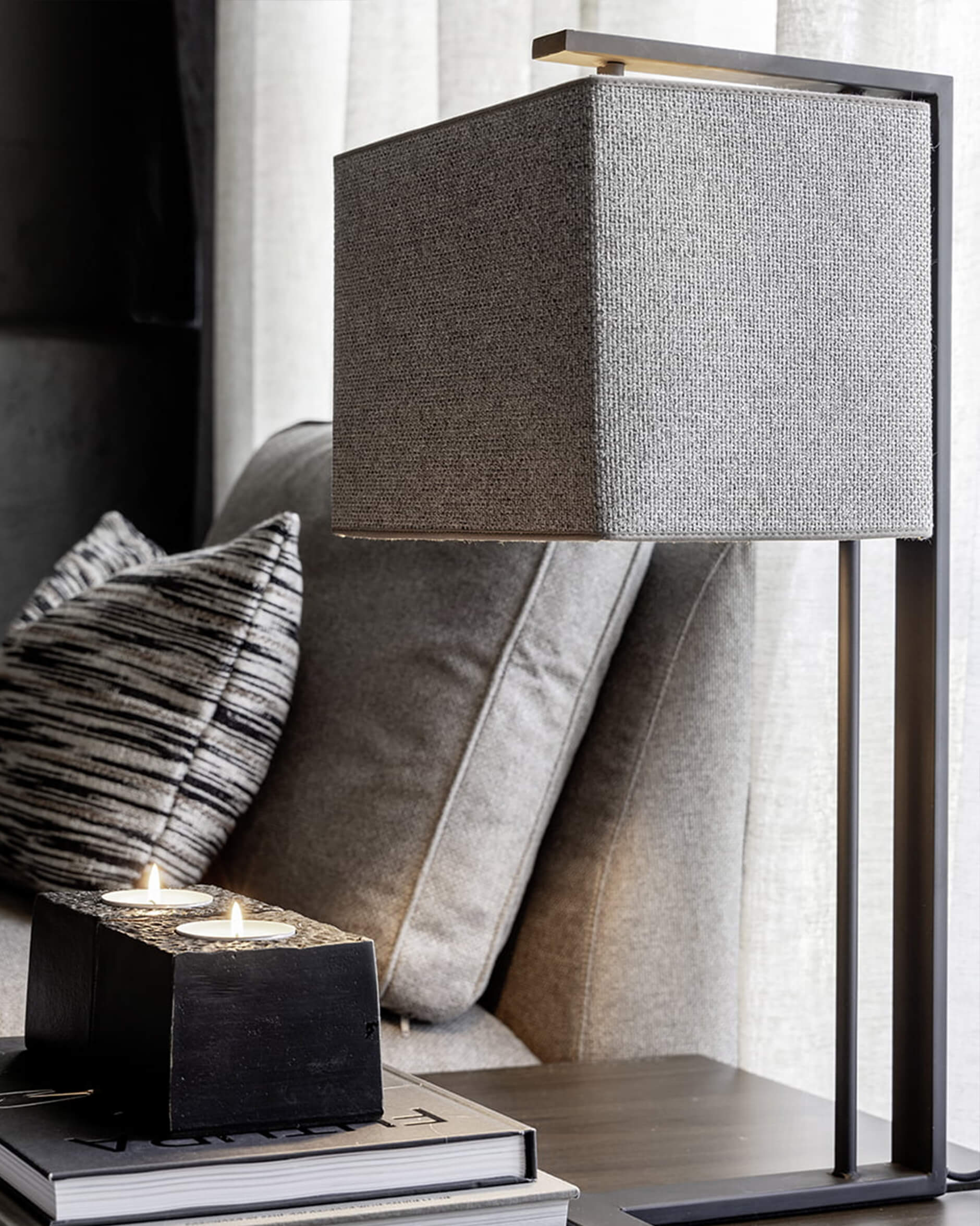 Donati Arm Table Lamp Black OUTLET