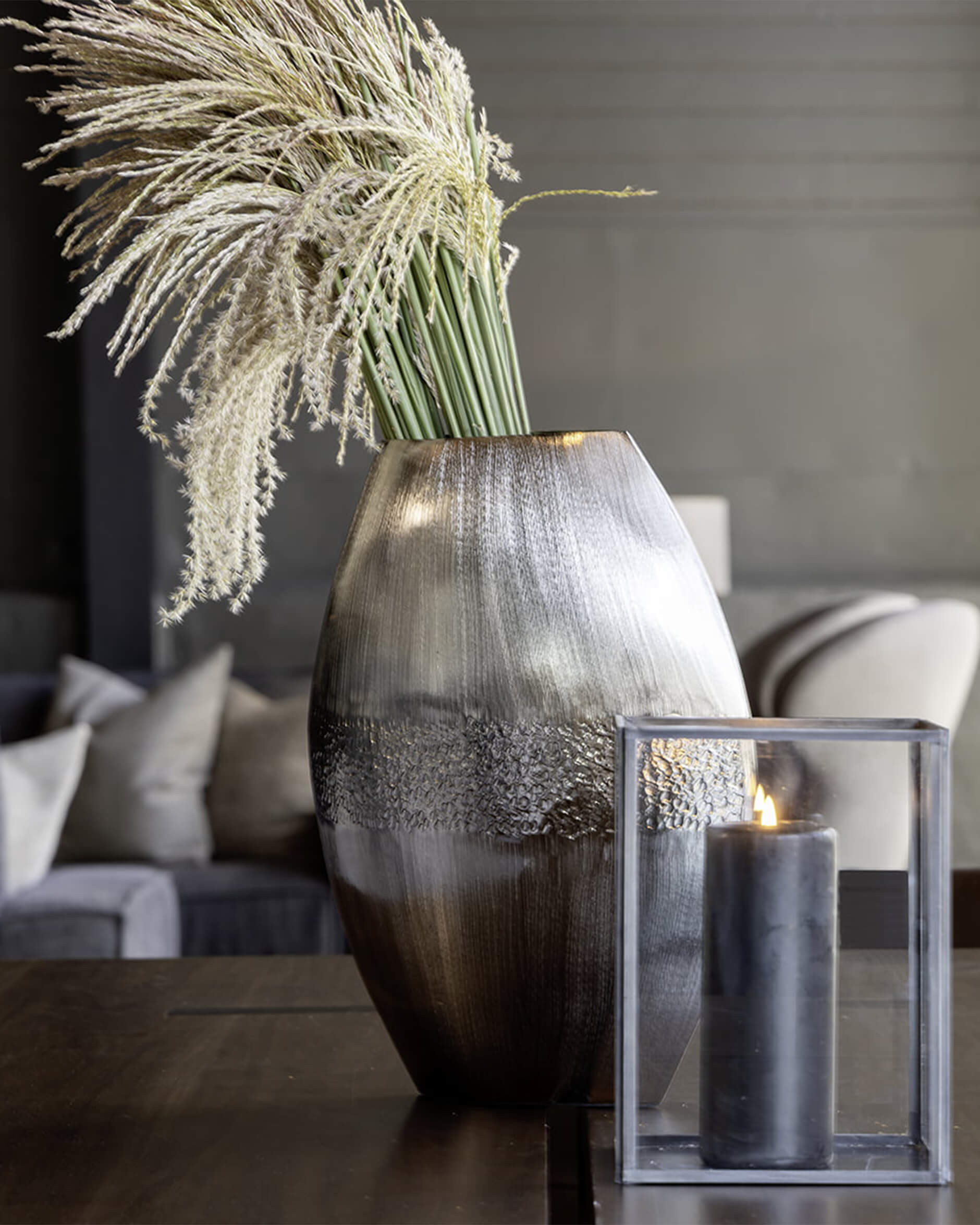 Armando Vase Black Nickel OUTLET