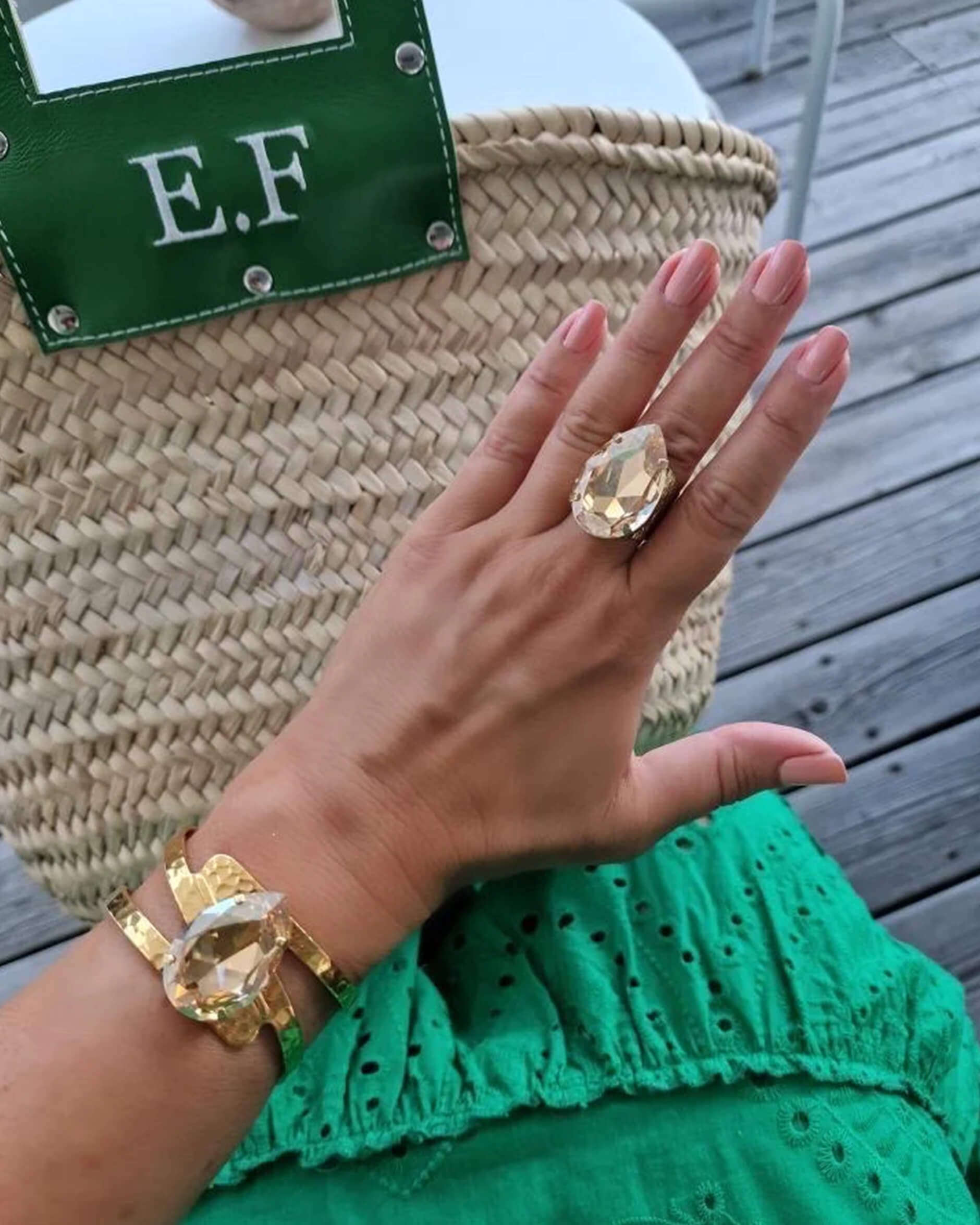 Perfect Drop ring golden shadow