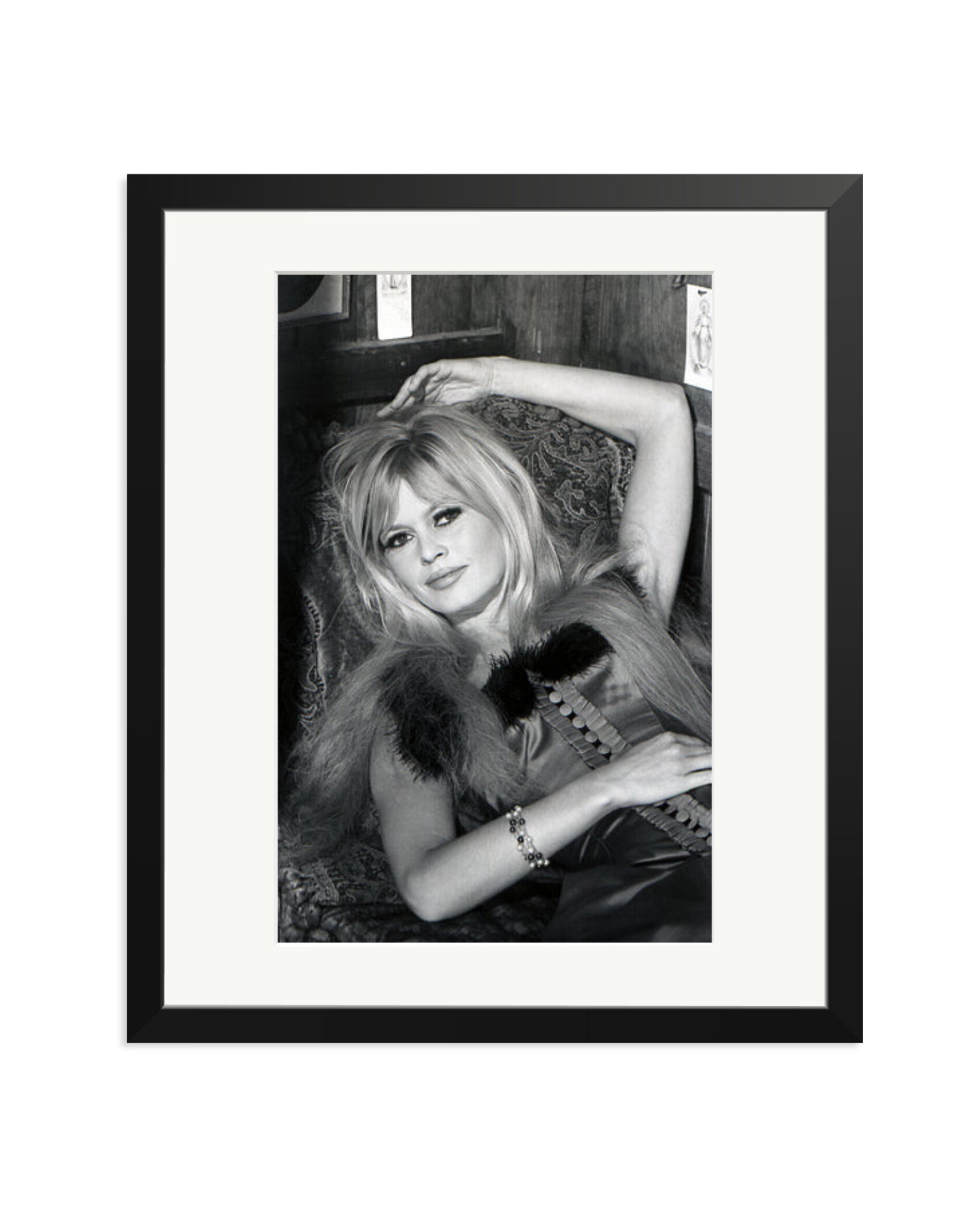 Bardot as Maria Black / Large