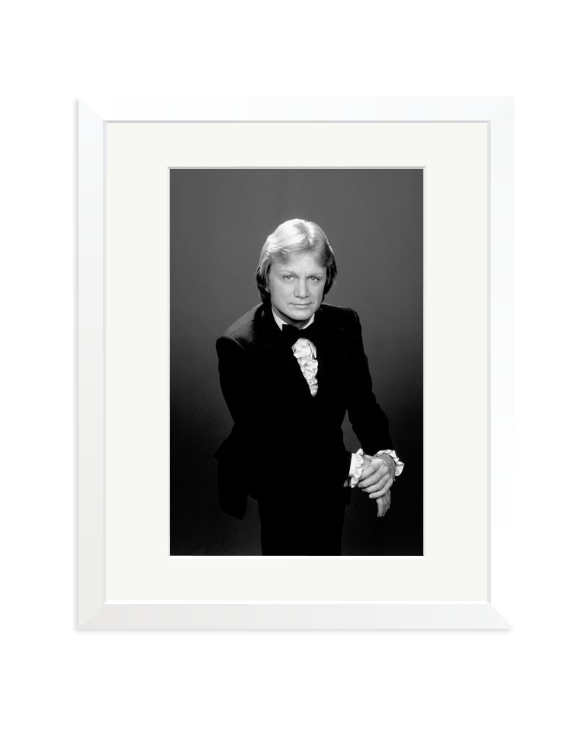 Claude Francois White / Medium