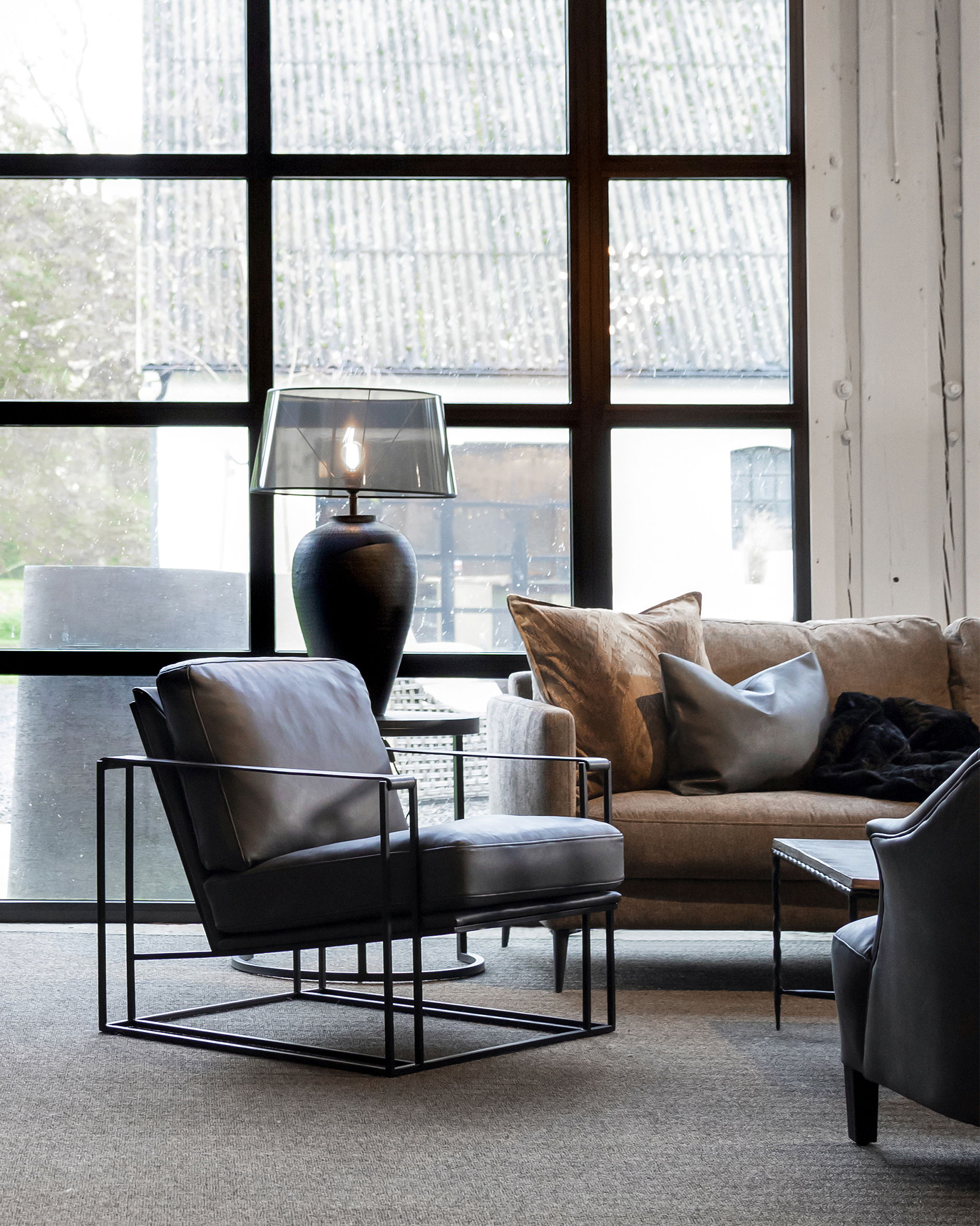 Bellagio skinnfåtölj svart