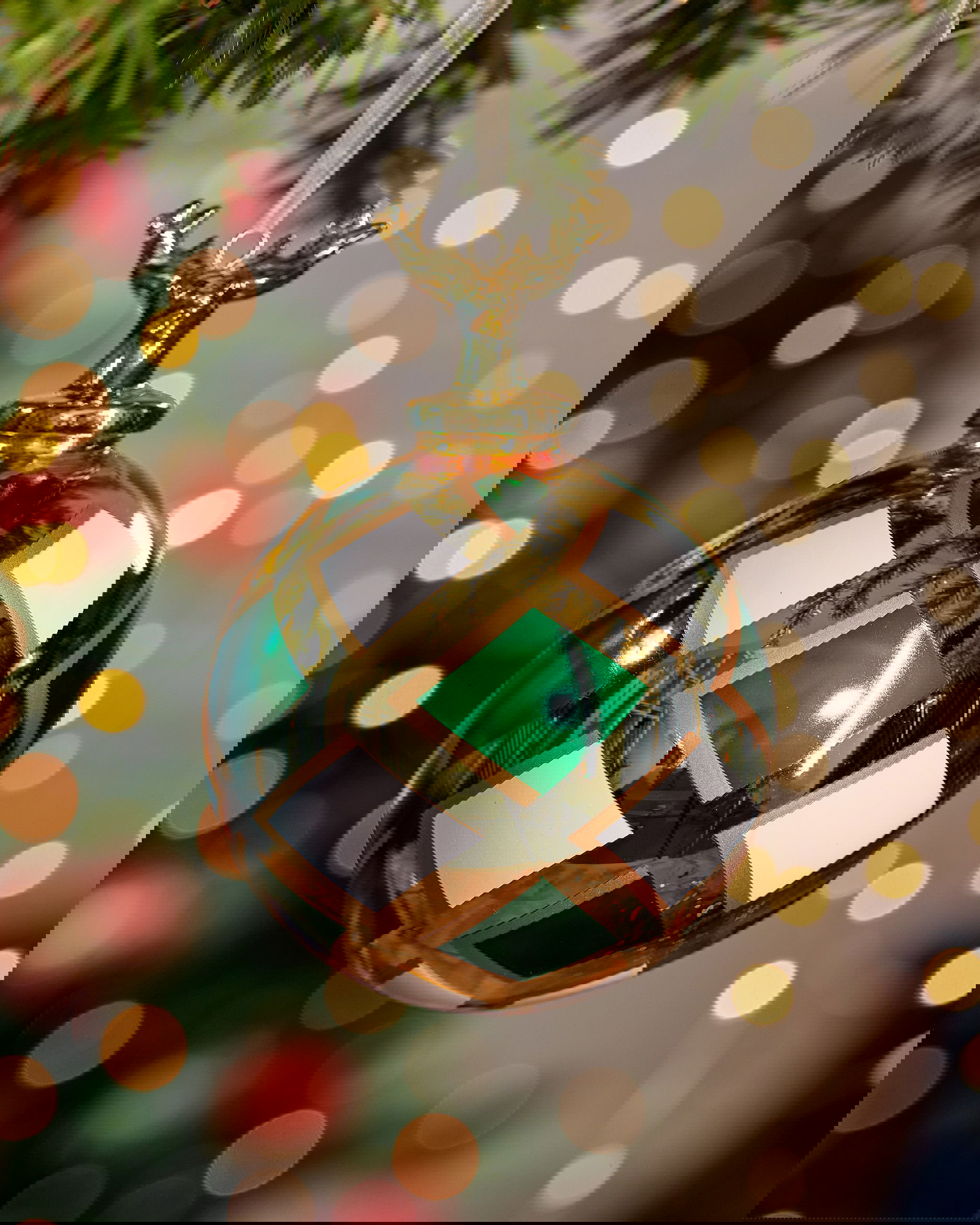 Lordly Stag Bauble Green/White 10cm