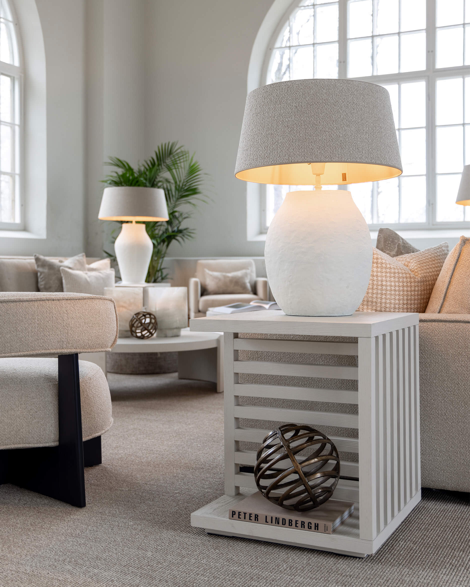 Kane sidobord ivory mist