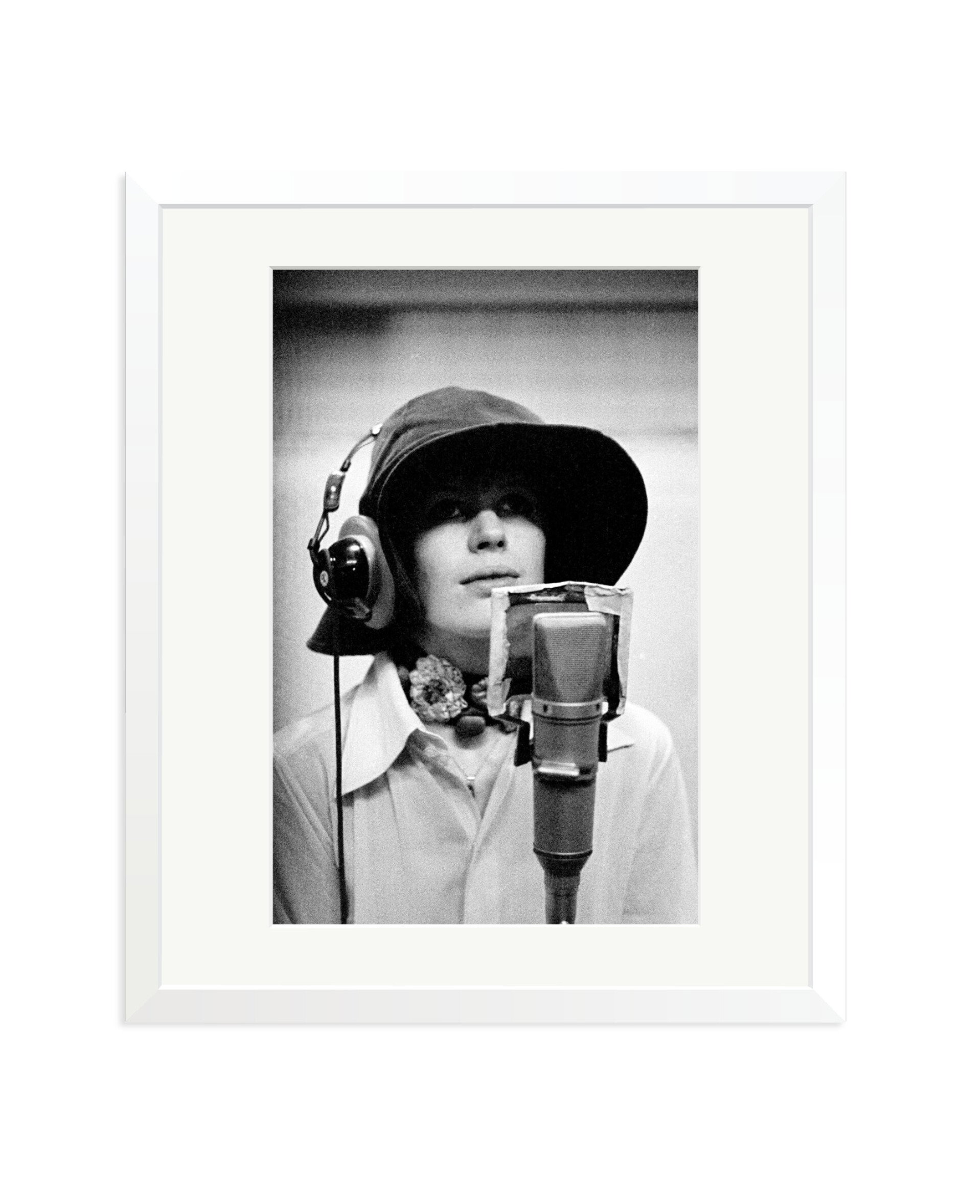 Marianne Faithfull in the Olympic Studio White / Large
