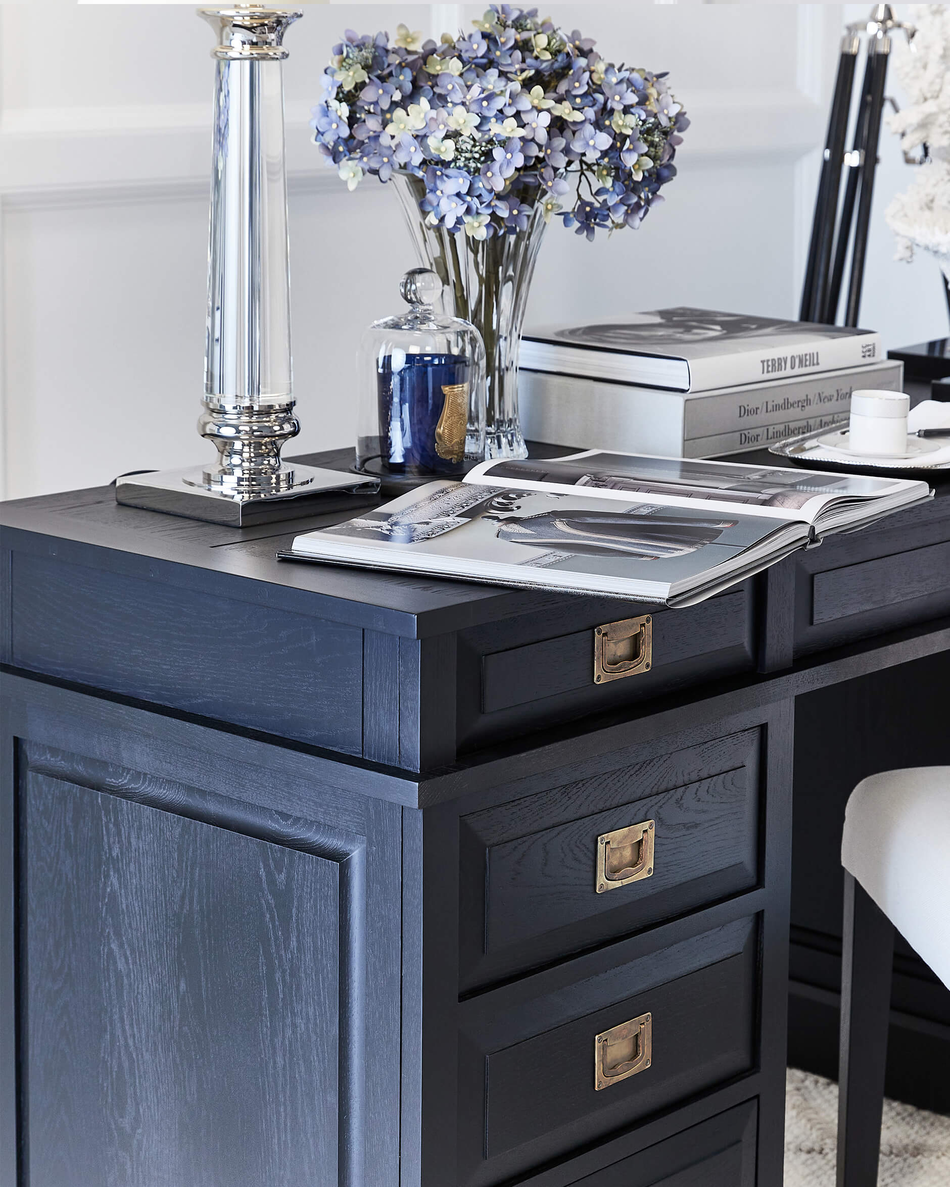 Wall Street skrivbord iconic black