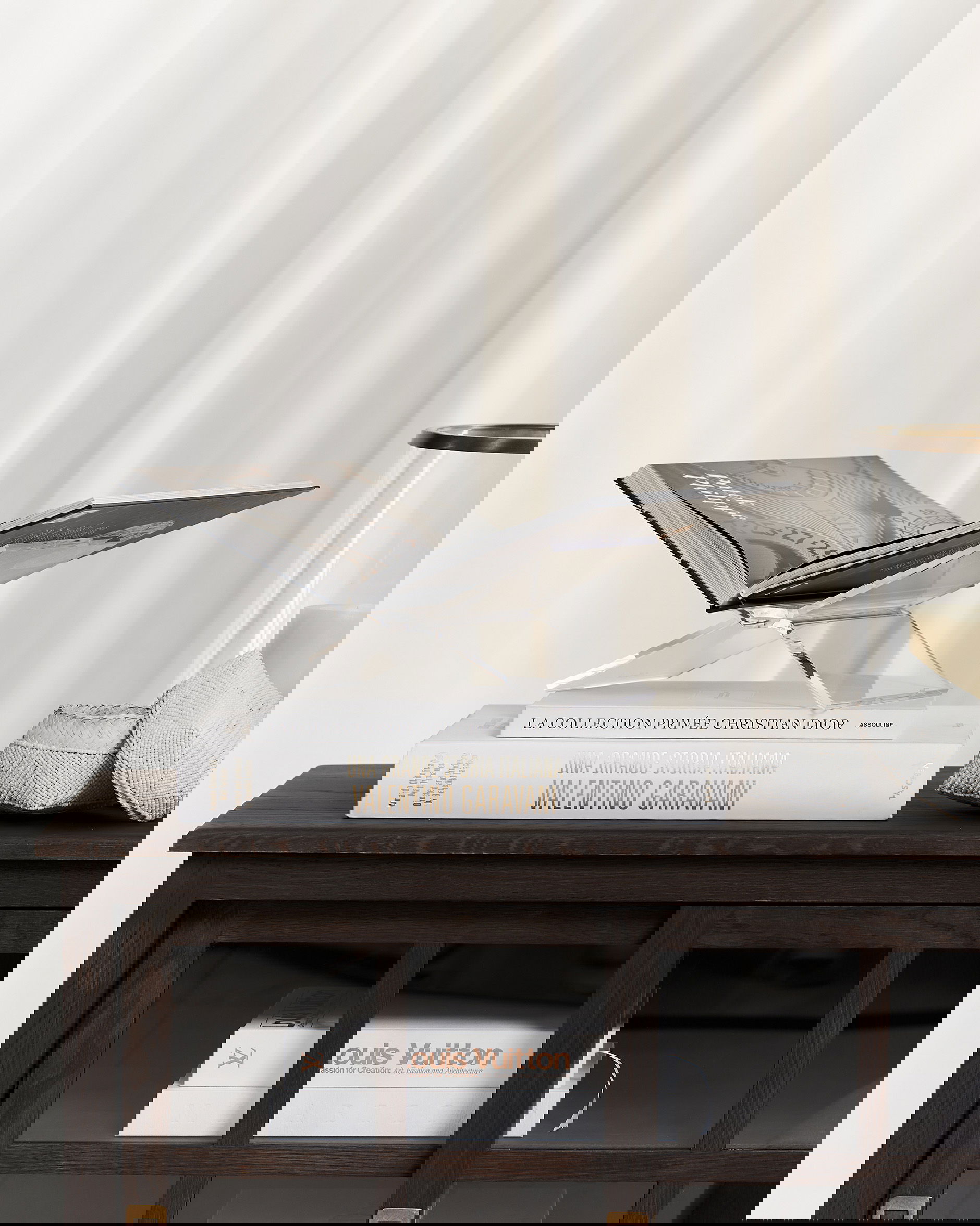 Book Display Stand Transparent