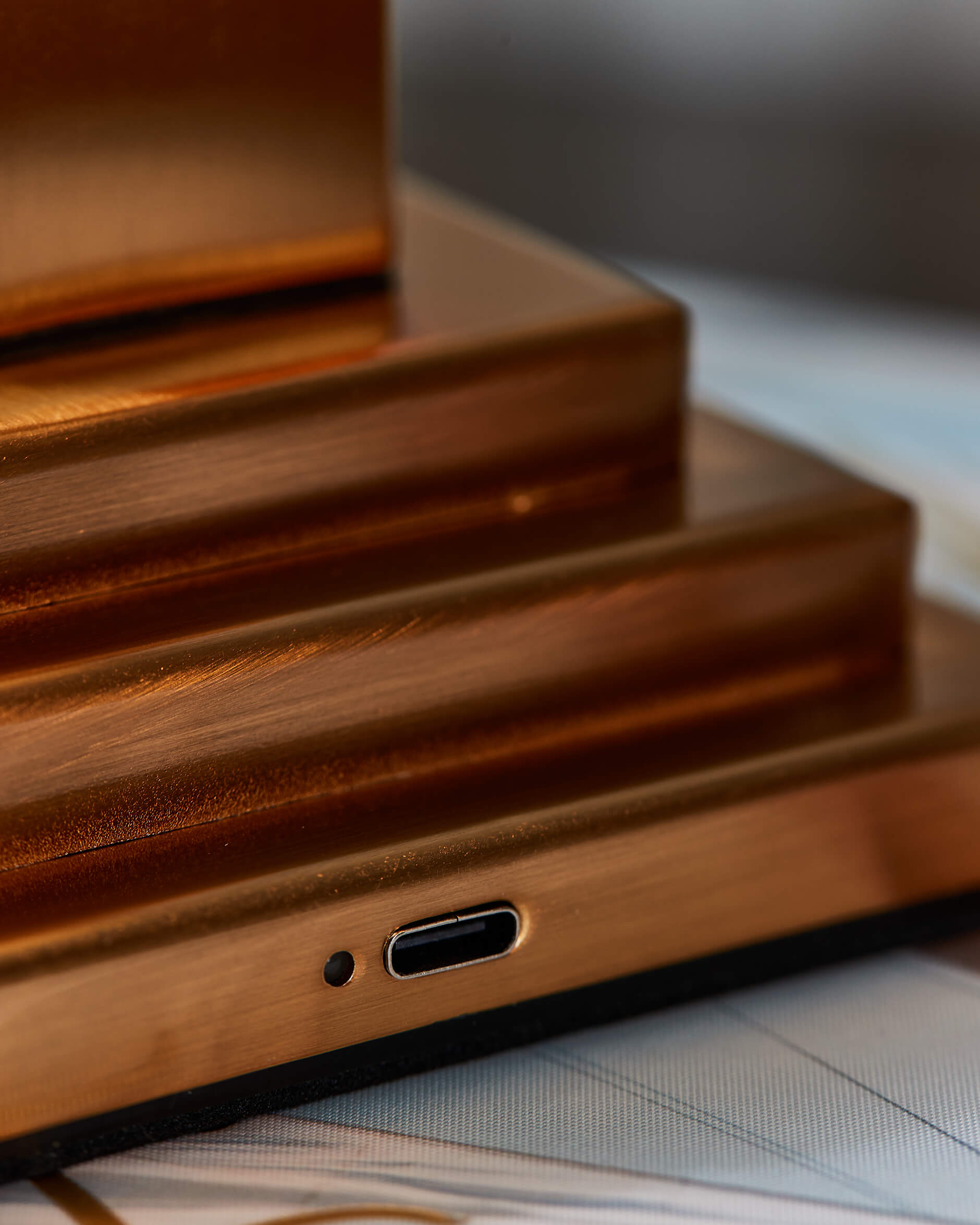 Charles portabel bordslampa vintage mässing