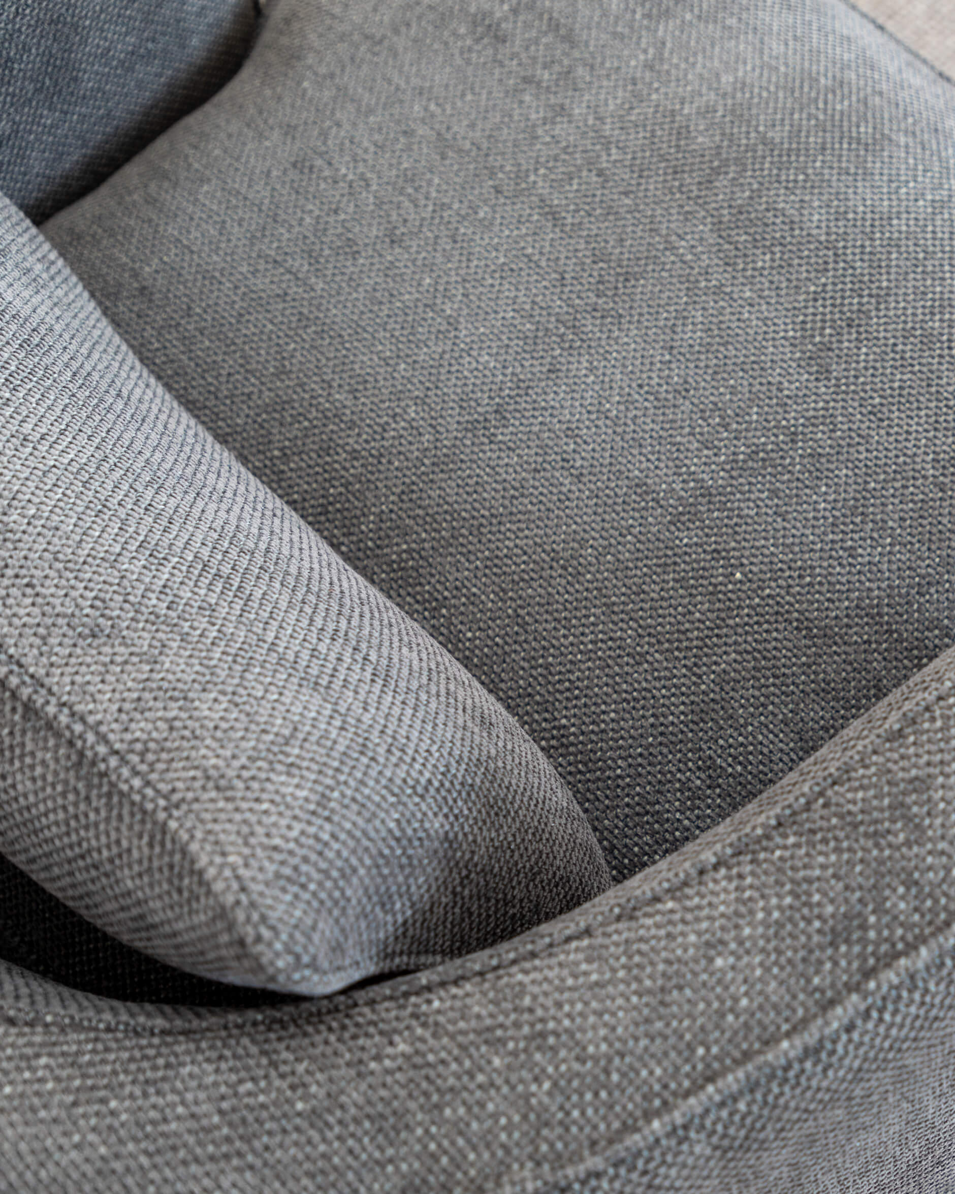 Joan fåtölj quiet wood