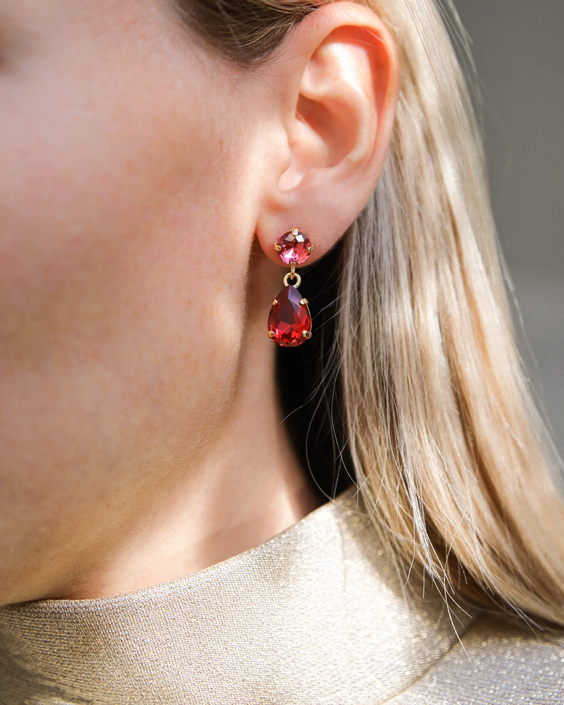 Mini Drop örhängen mulberry red