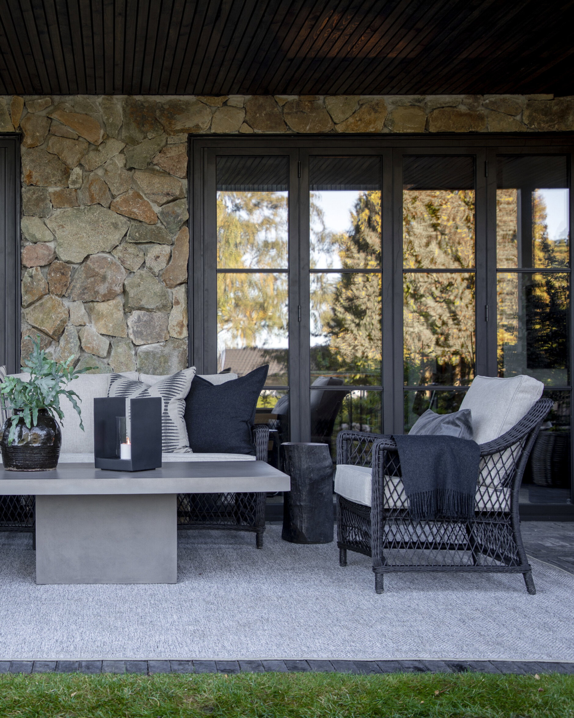 Colorado bijzettafel zwart