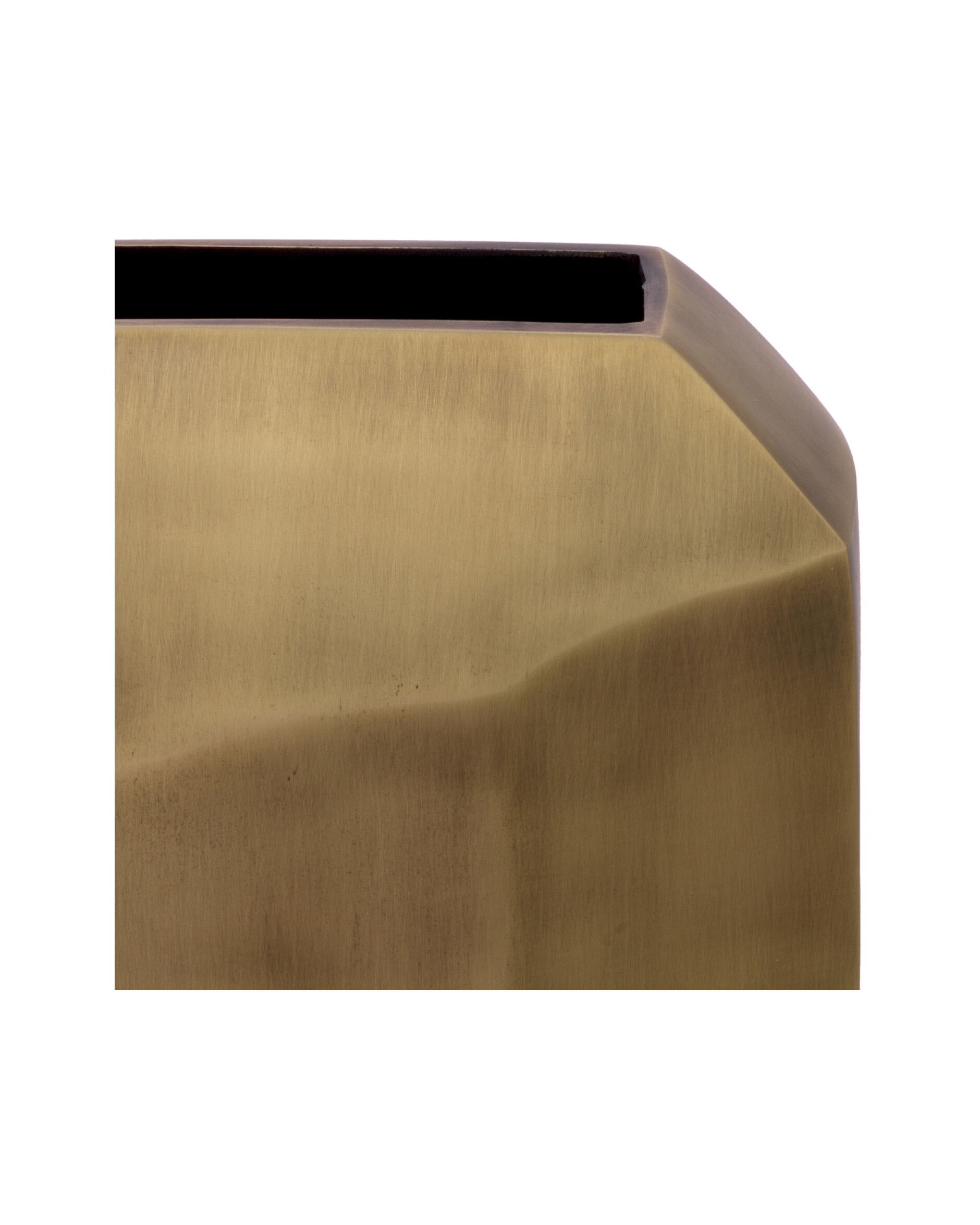 Linos vas antik mässing