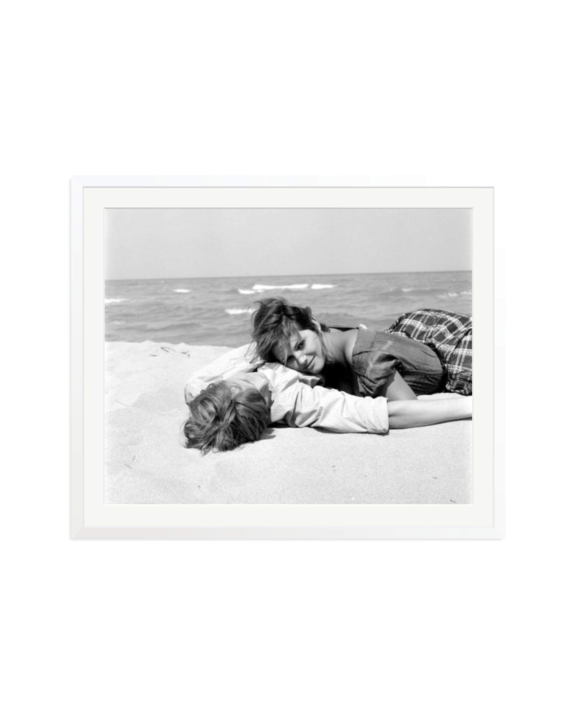 Jacques Perrin and Claudia Cardinale White / XXL