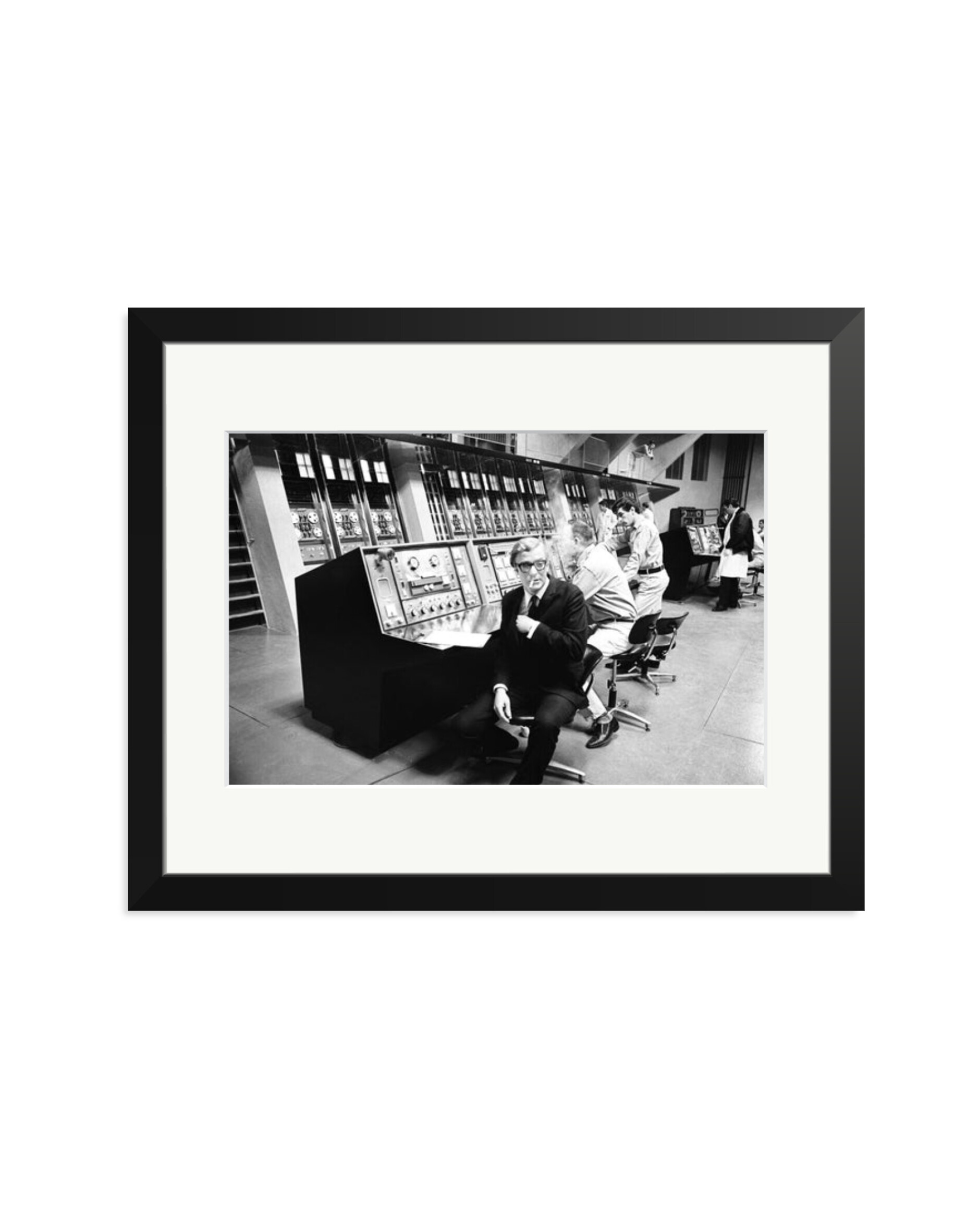 Michael Caine in "Billion Dollar Brain" Black / Medium
