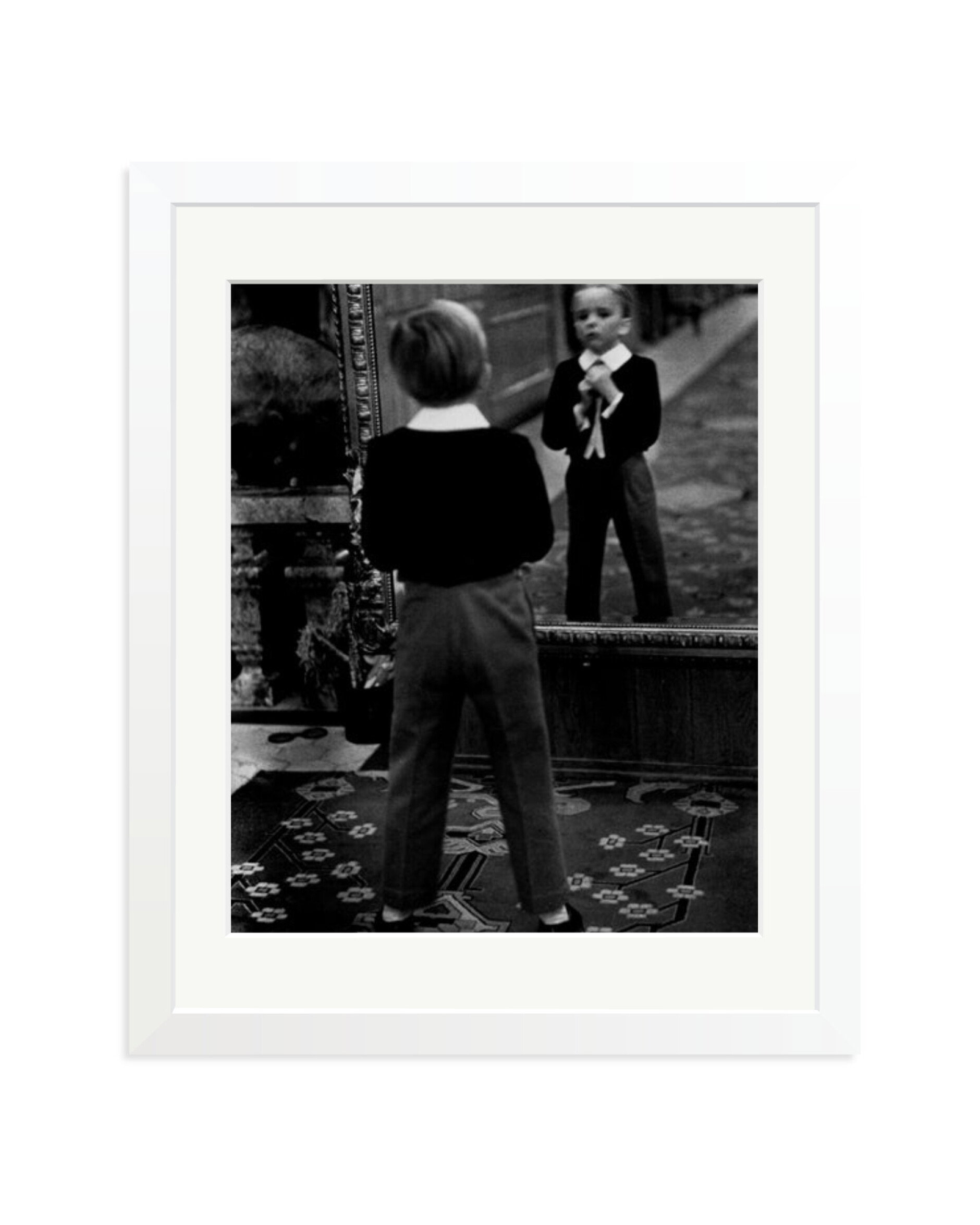 English Boy at Grand Hotel White / Medium
