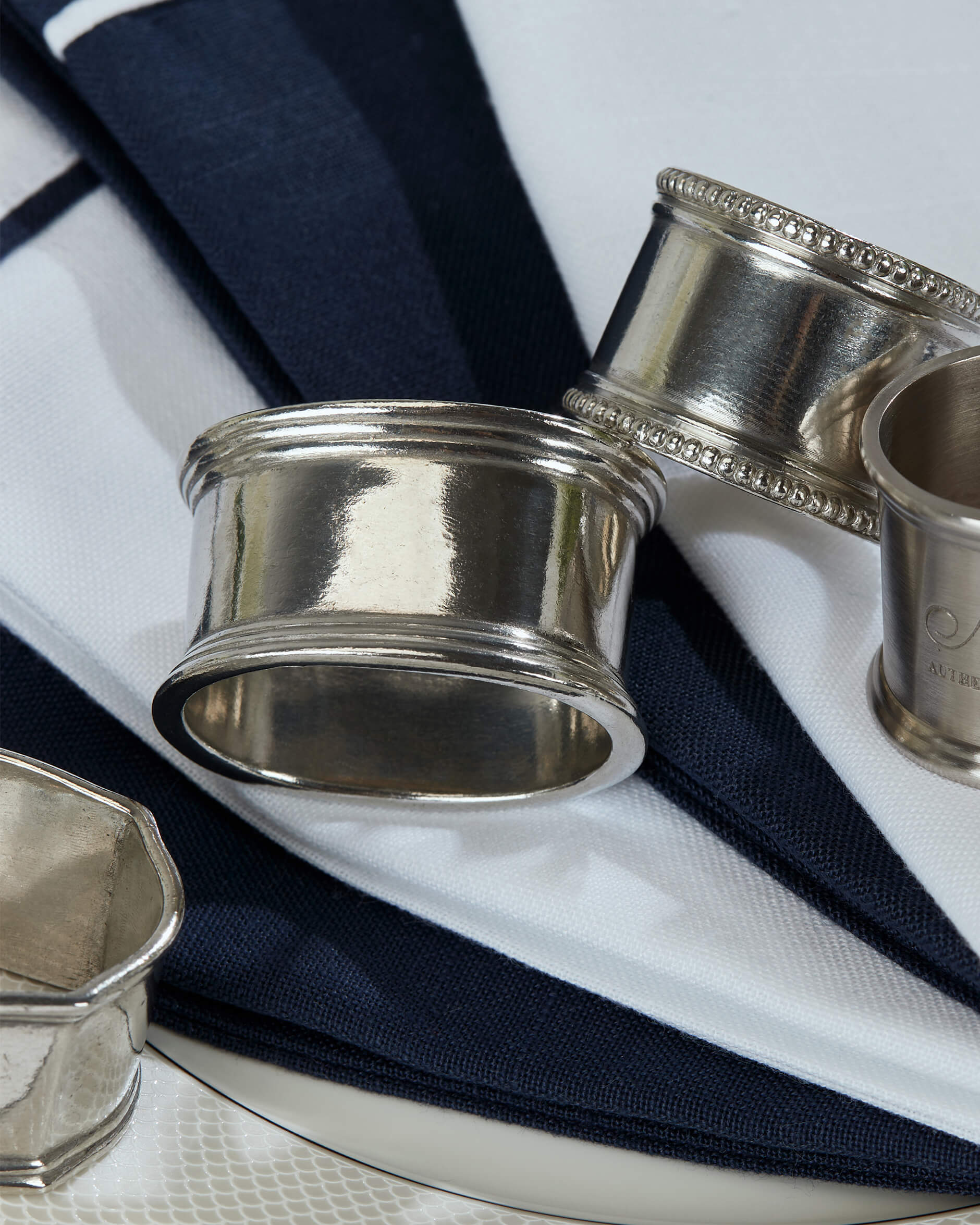 Charles servettring tenn