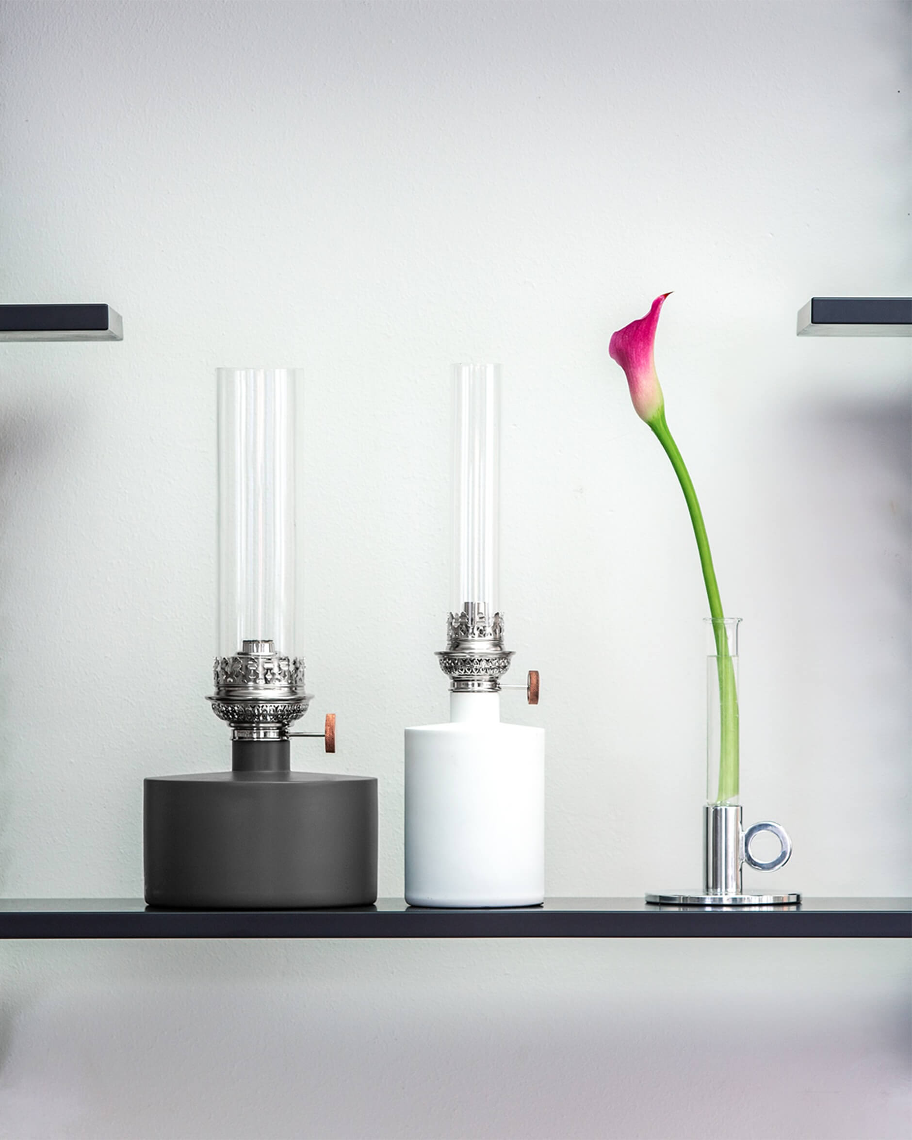 Patina oljelampa vit