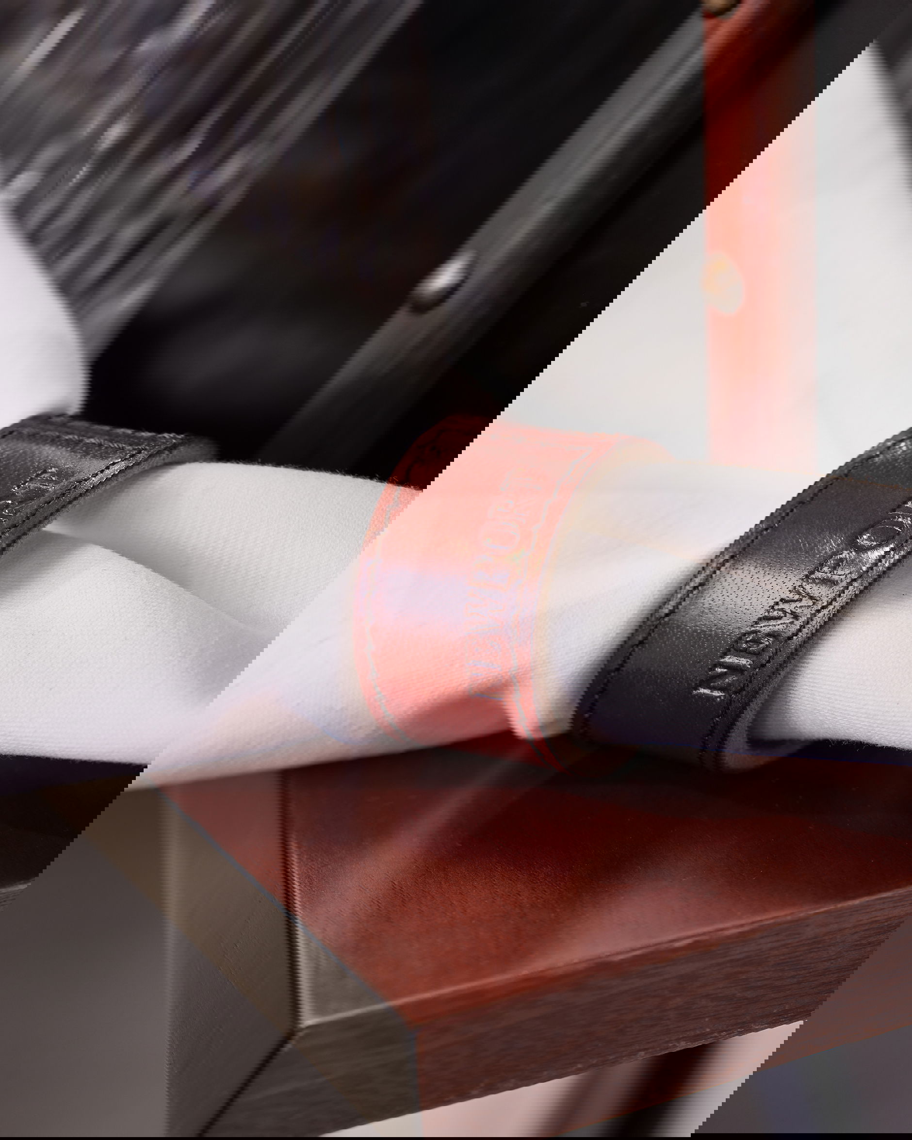 Kensington servettring läder