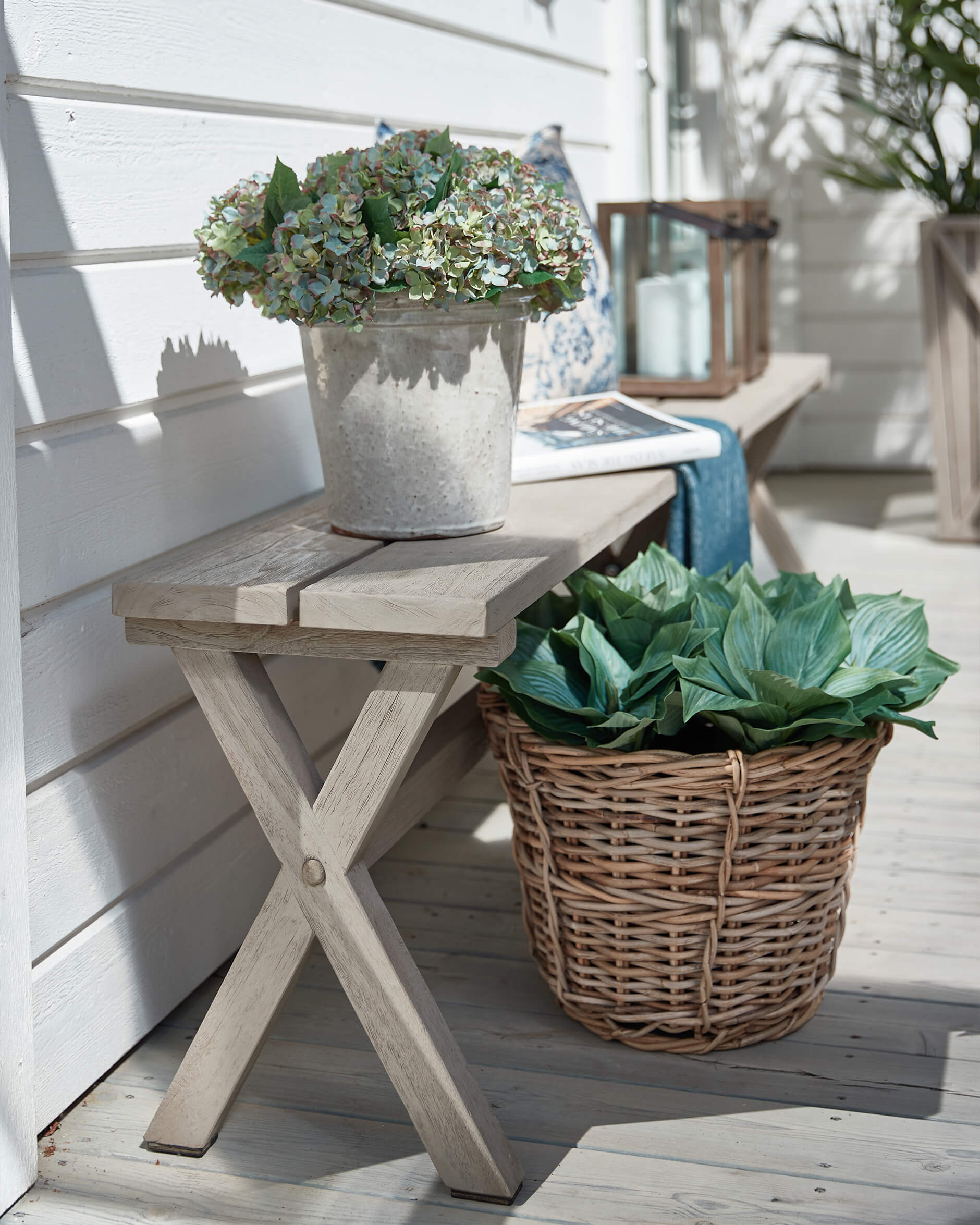 Cross Bank Charcoal 220cm