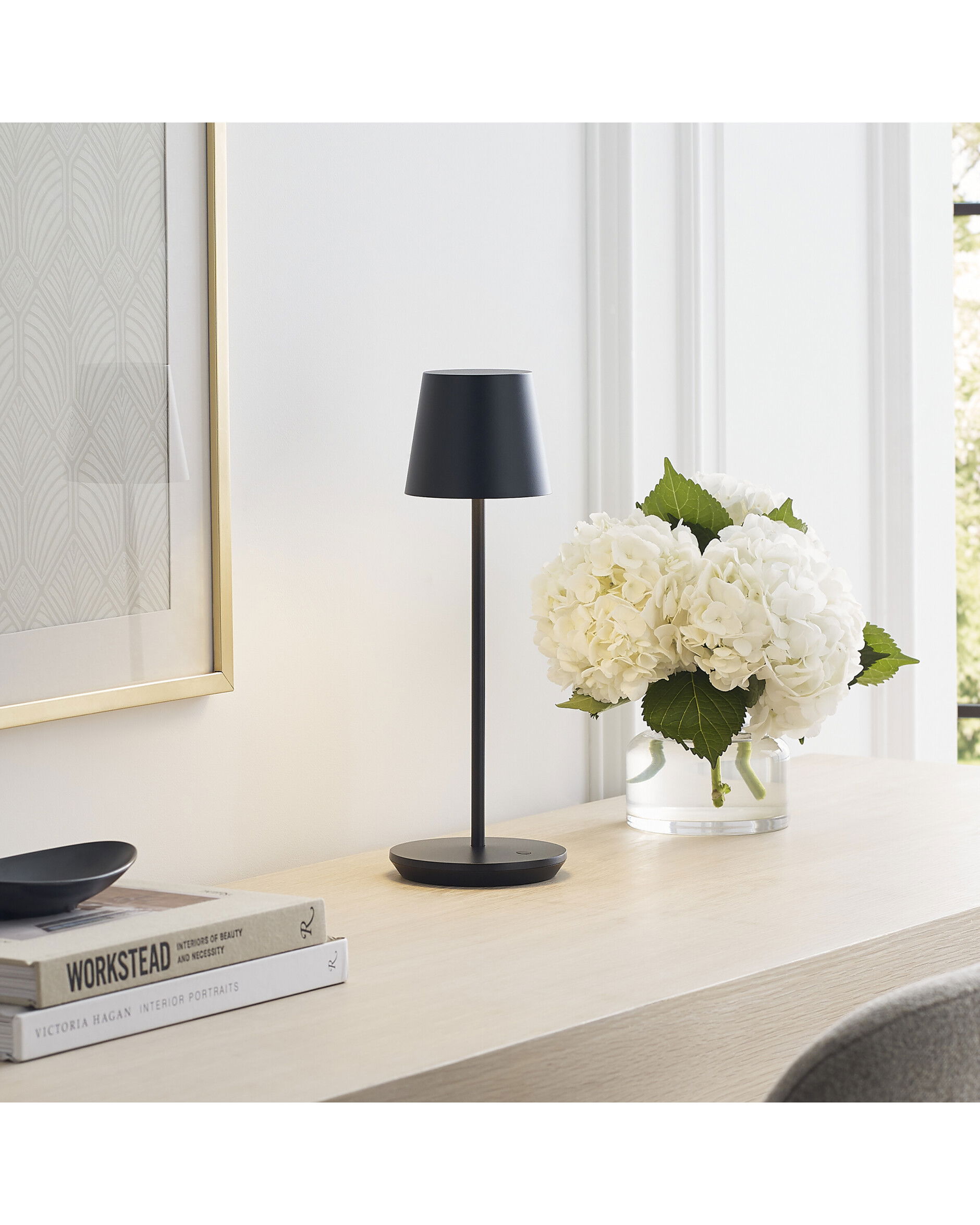 Nevis bordslampa uppladdningsbar svart