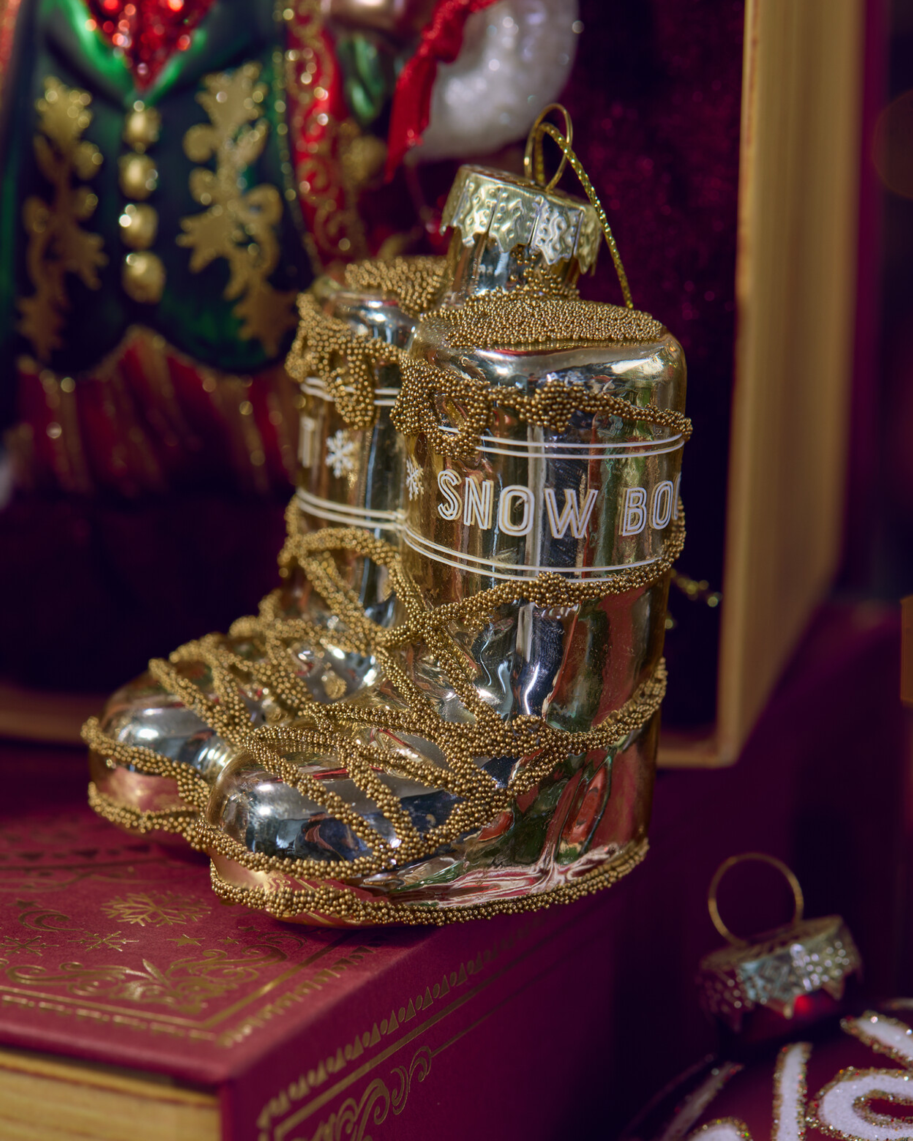 Phyllis Shoes Christmas Ornament, Gold