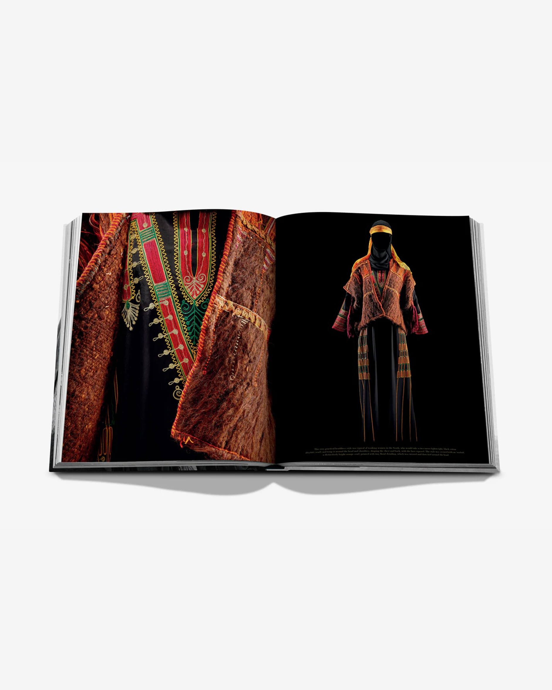 Costumes of Saudia Arabia, A Heritage of Fashion