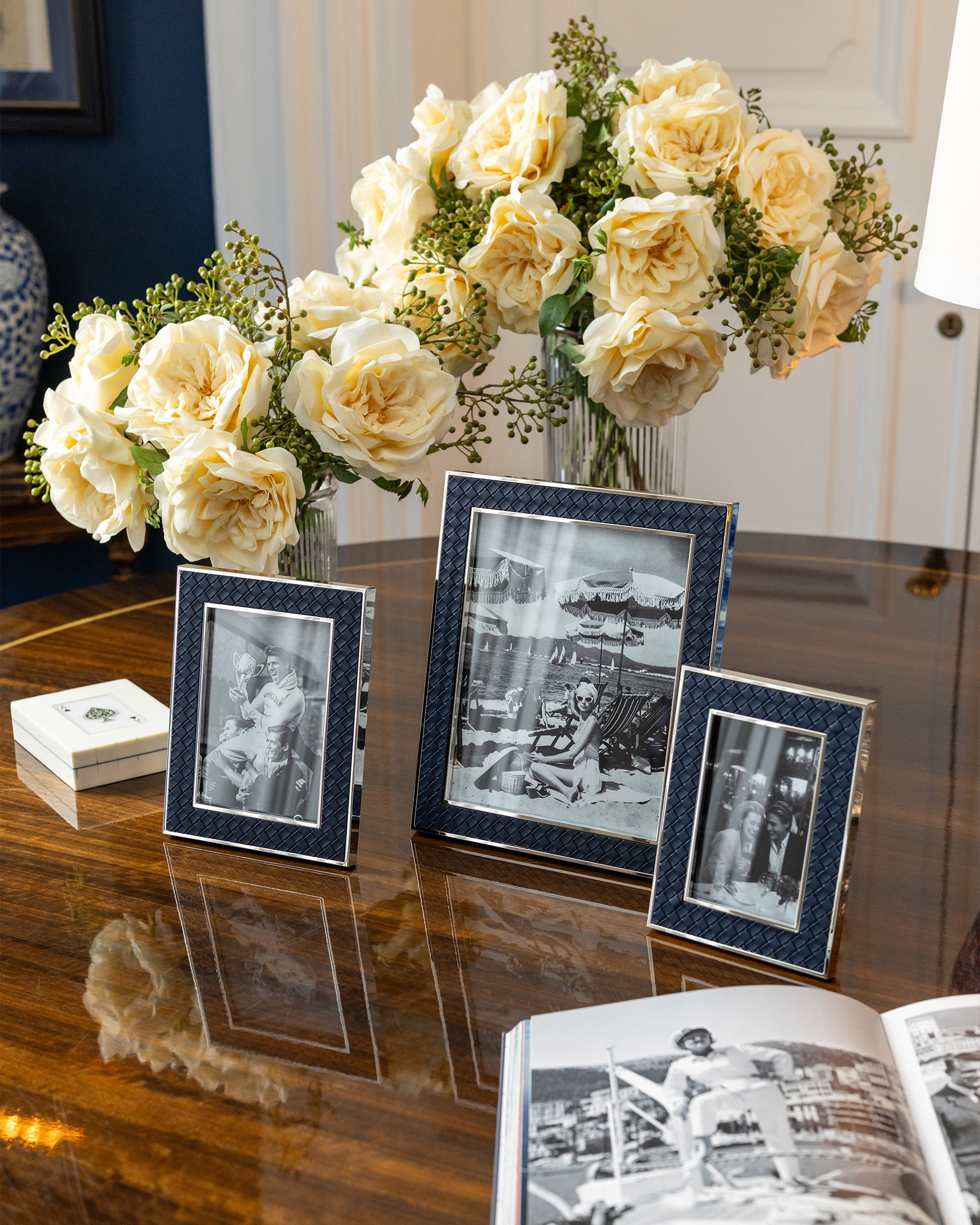 Pearl photo frame