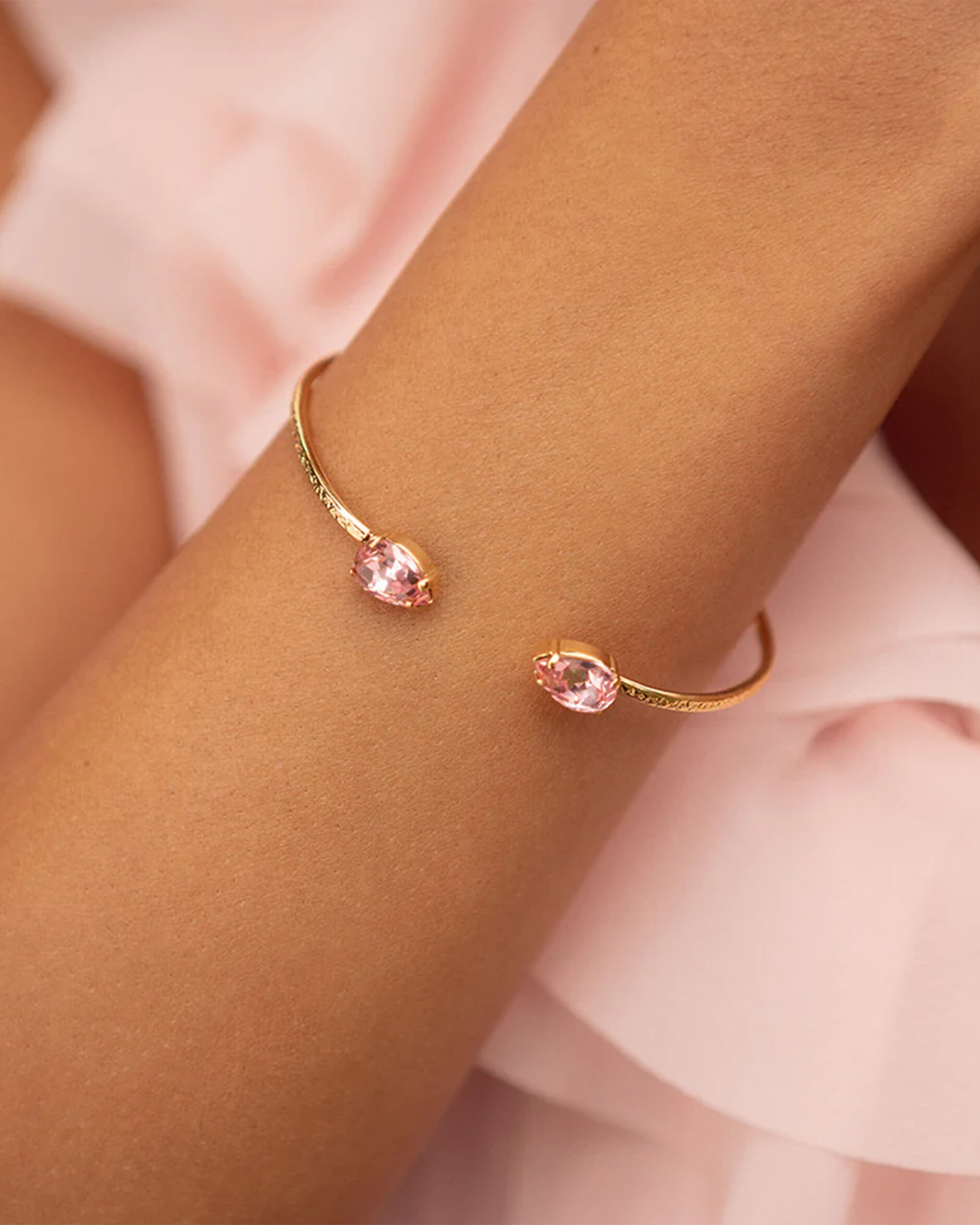 Petite Drop Bracelet Light Rose