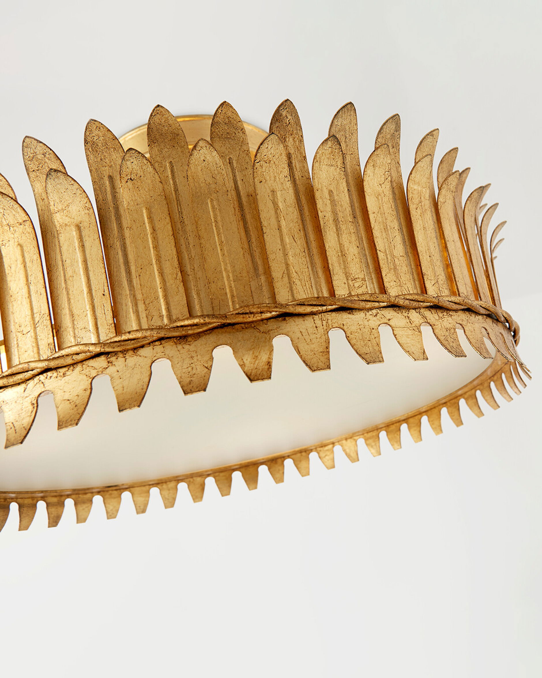 Leslie 16" plafond Gilded Iron