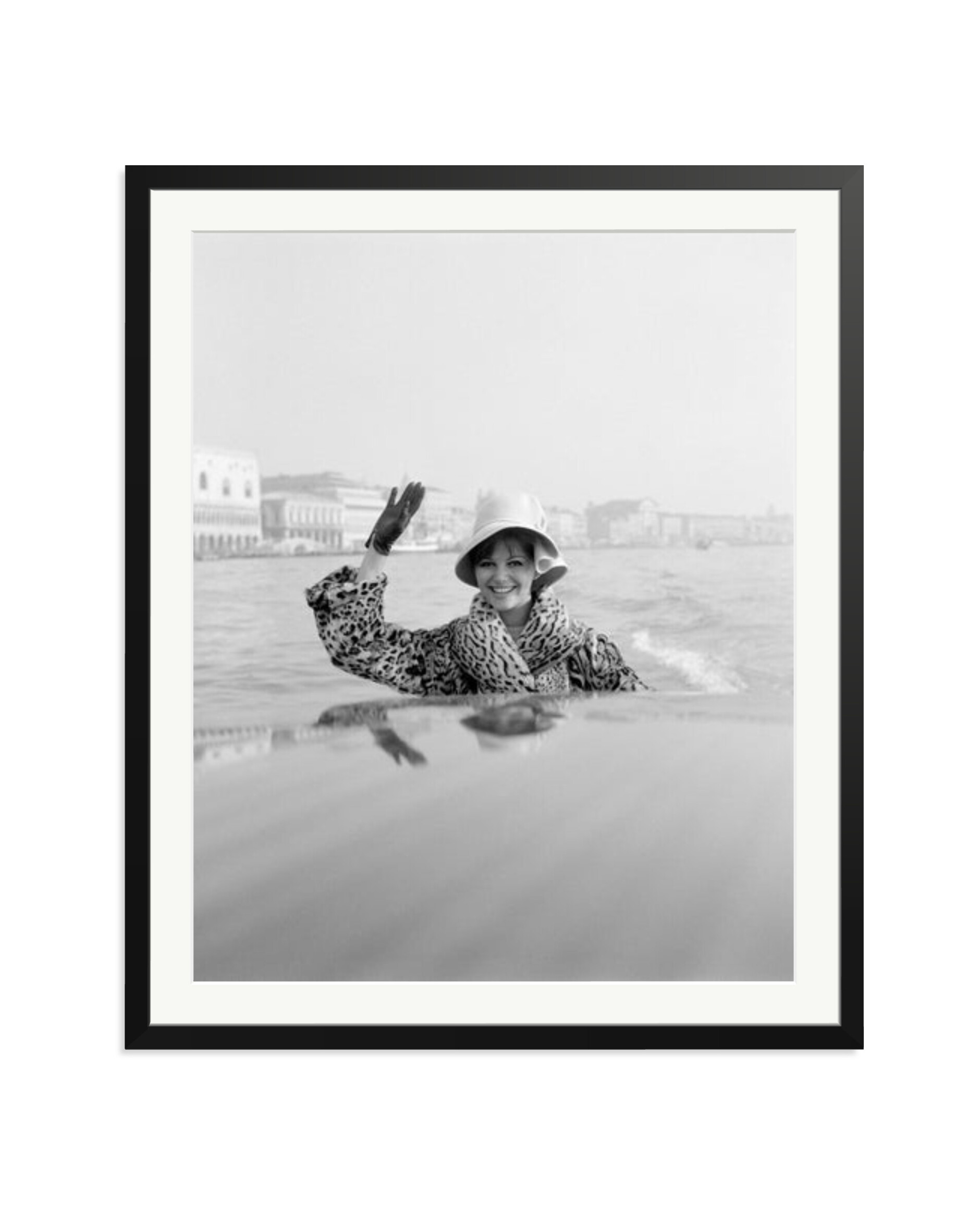 Cardinale in Venice, 1960 Black / XXL