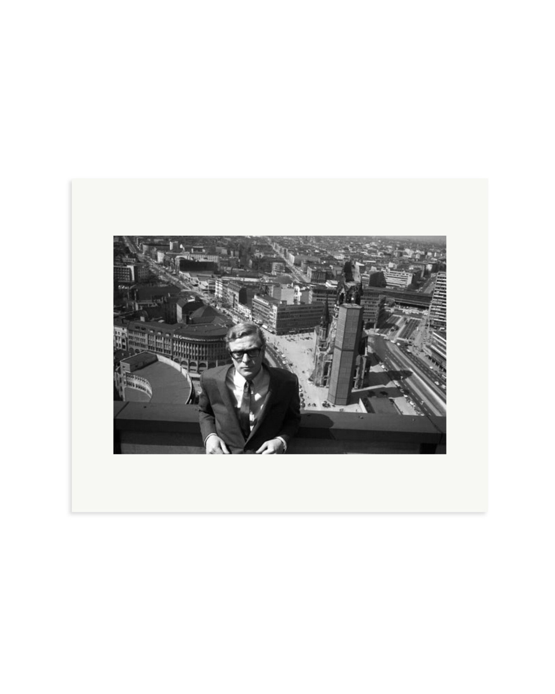 Caine, Funeral in Berlin Print Only / Medium