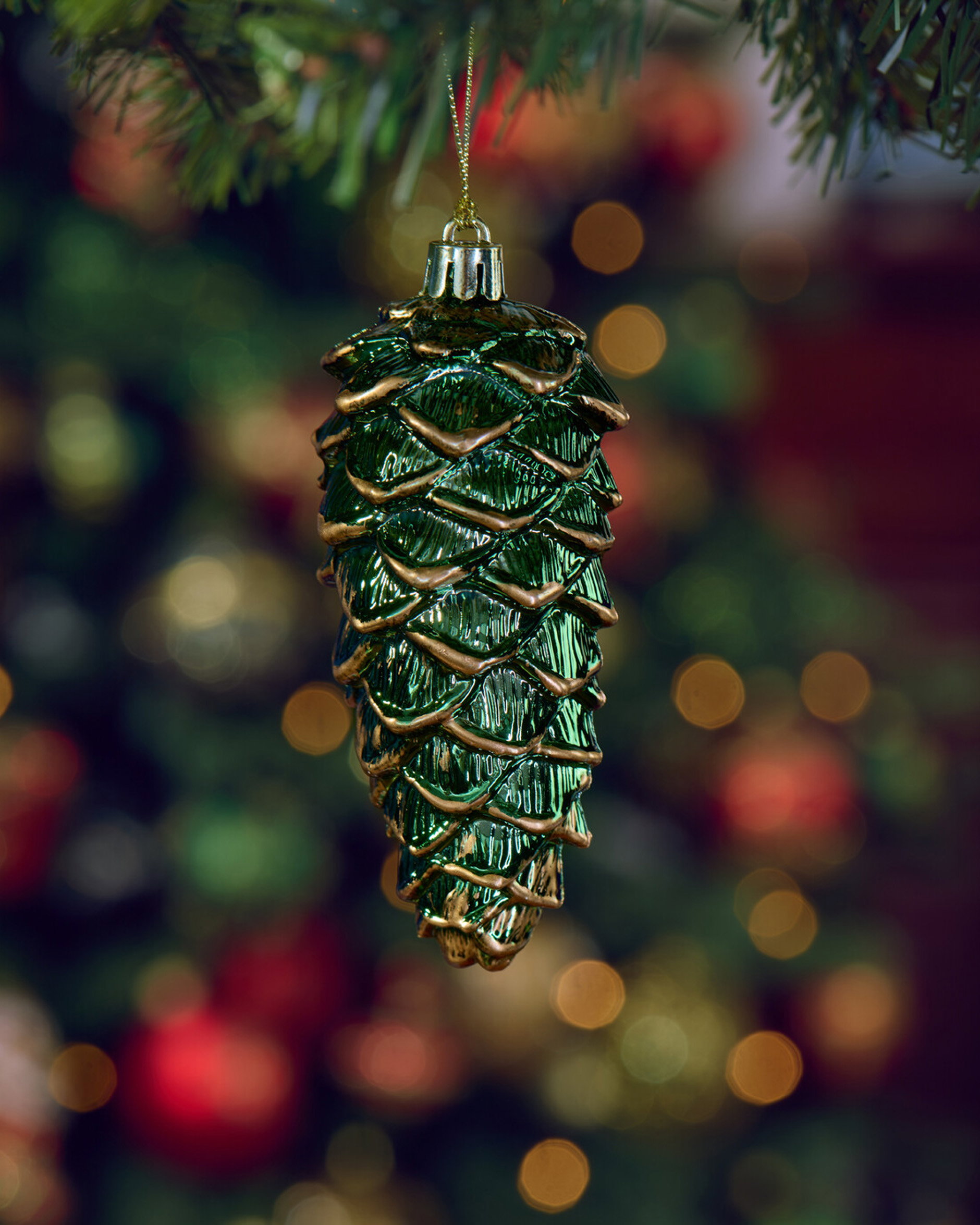 Thristian Pinecone Ornament Dark Green