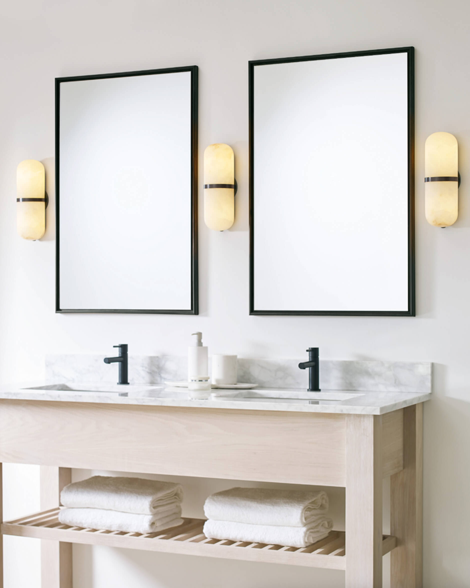 Melange Pill Form vägglampa brons