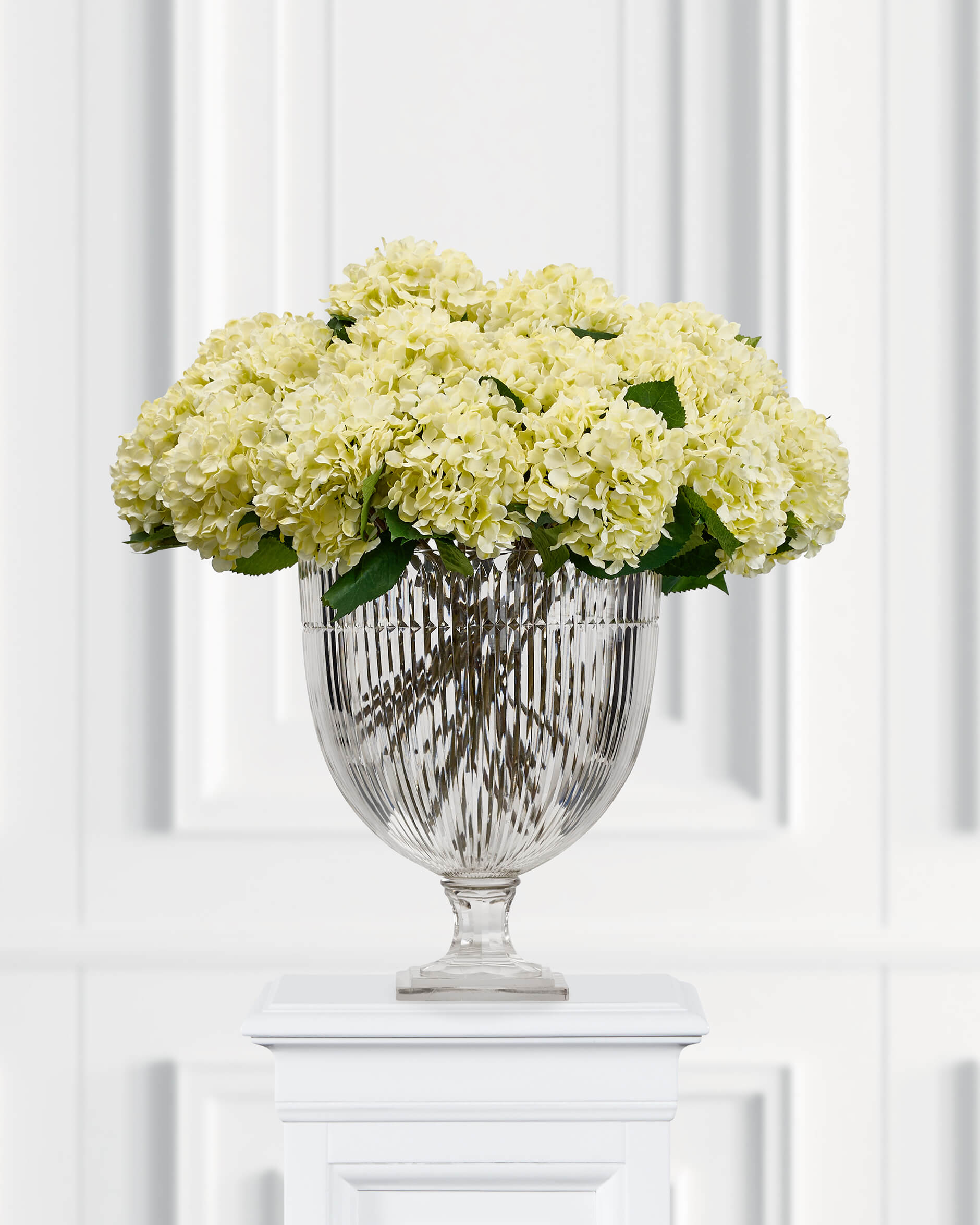 Alternativ bild 1 för Hortensia snittblomma vit