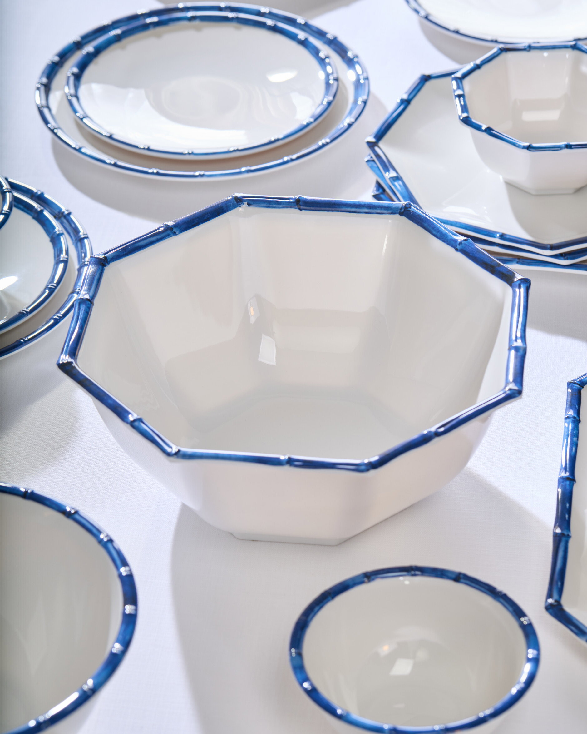 Bleu Jardin Serving Bowl