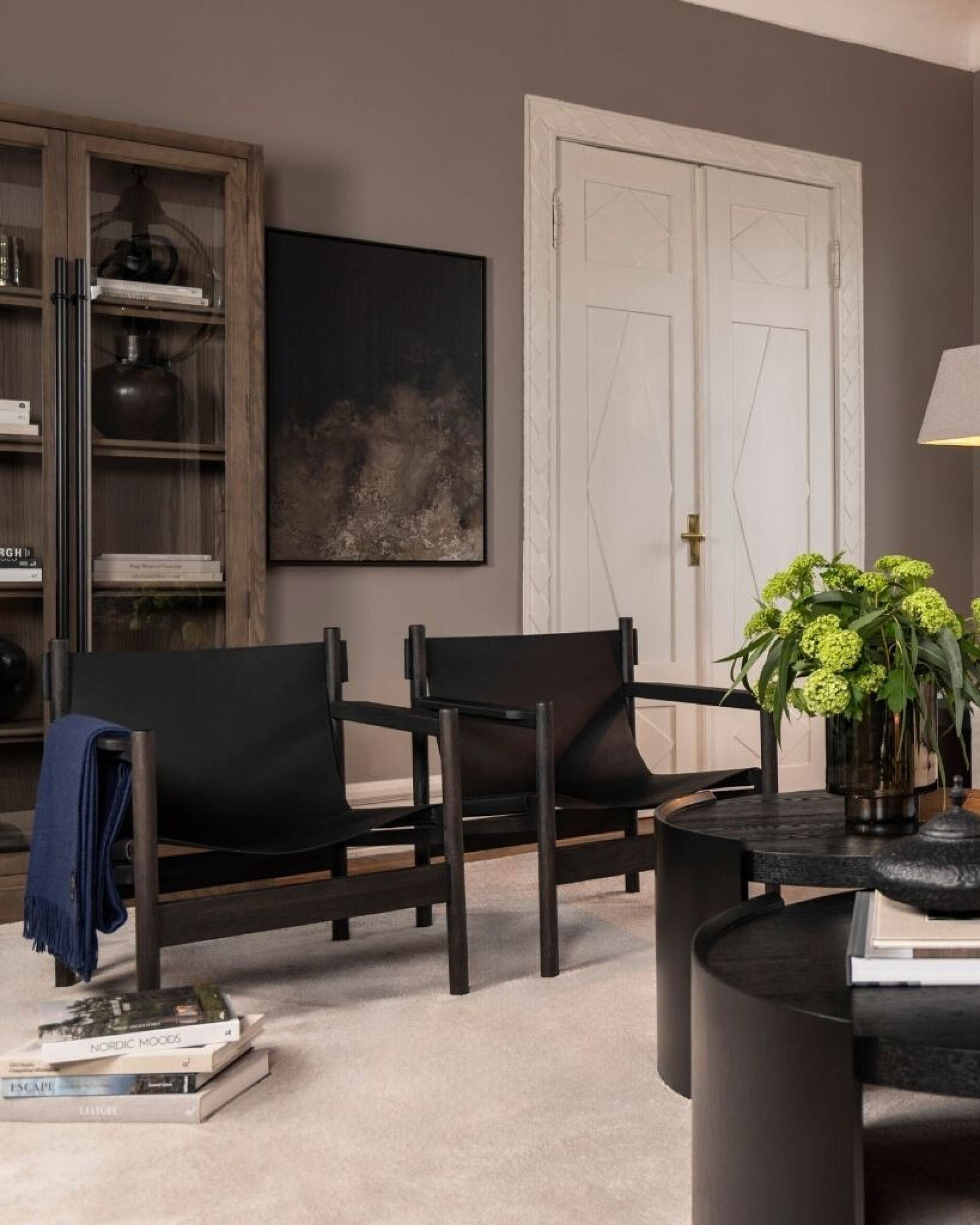 Jordan armchair black