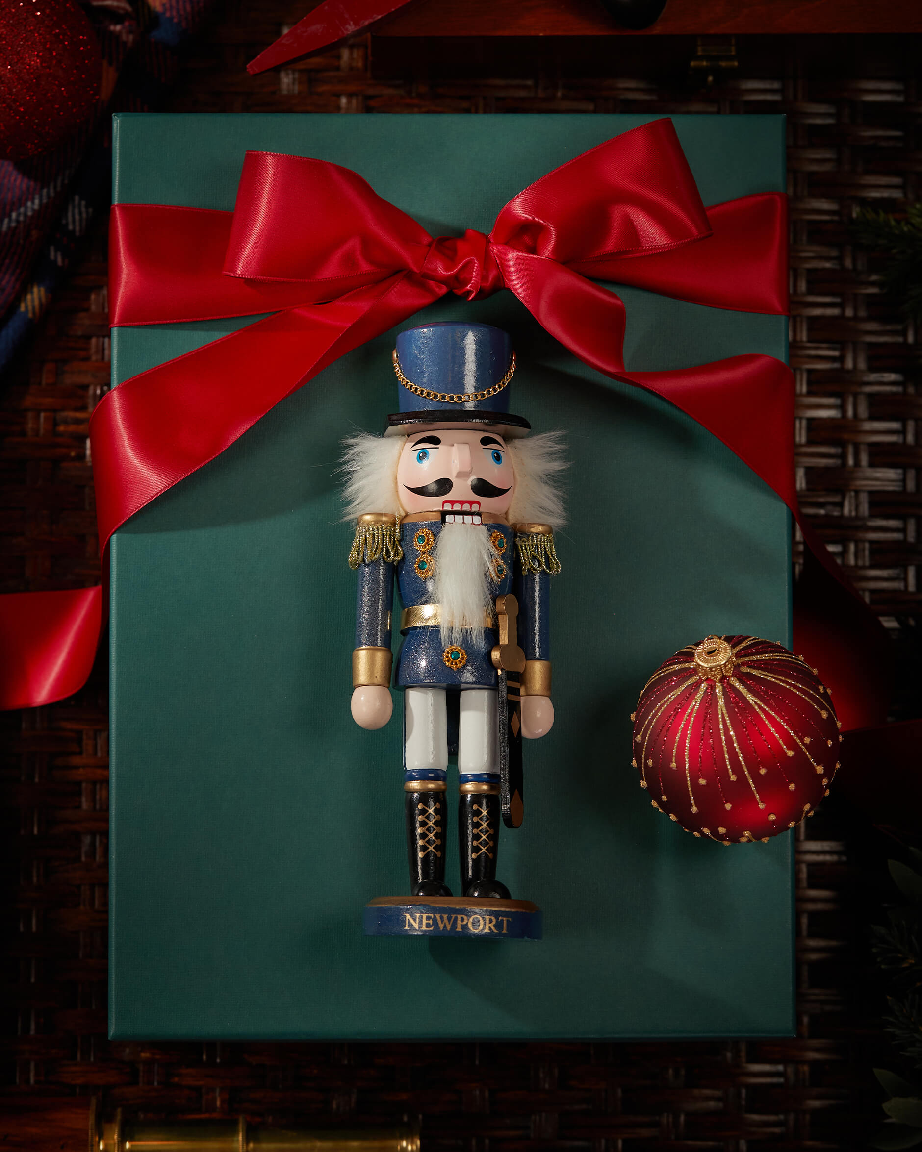 Erland-pähkinänsärkijä, sininen/valkoinen 25cm