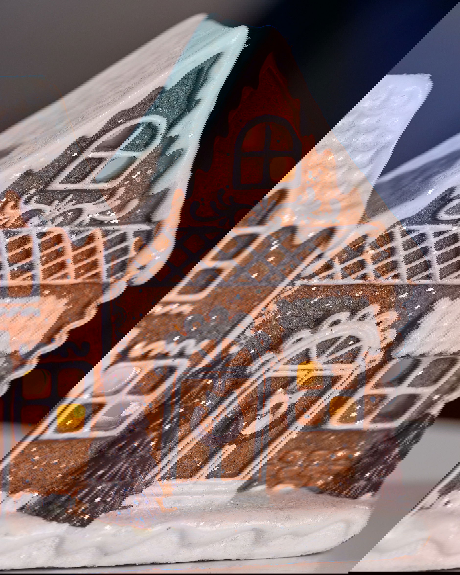 Snowshill pepparkakshus juldekoration