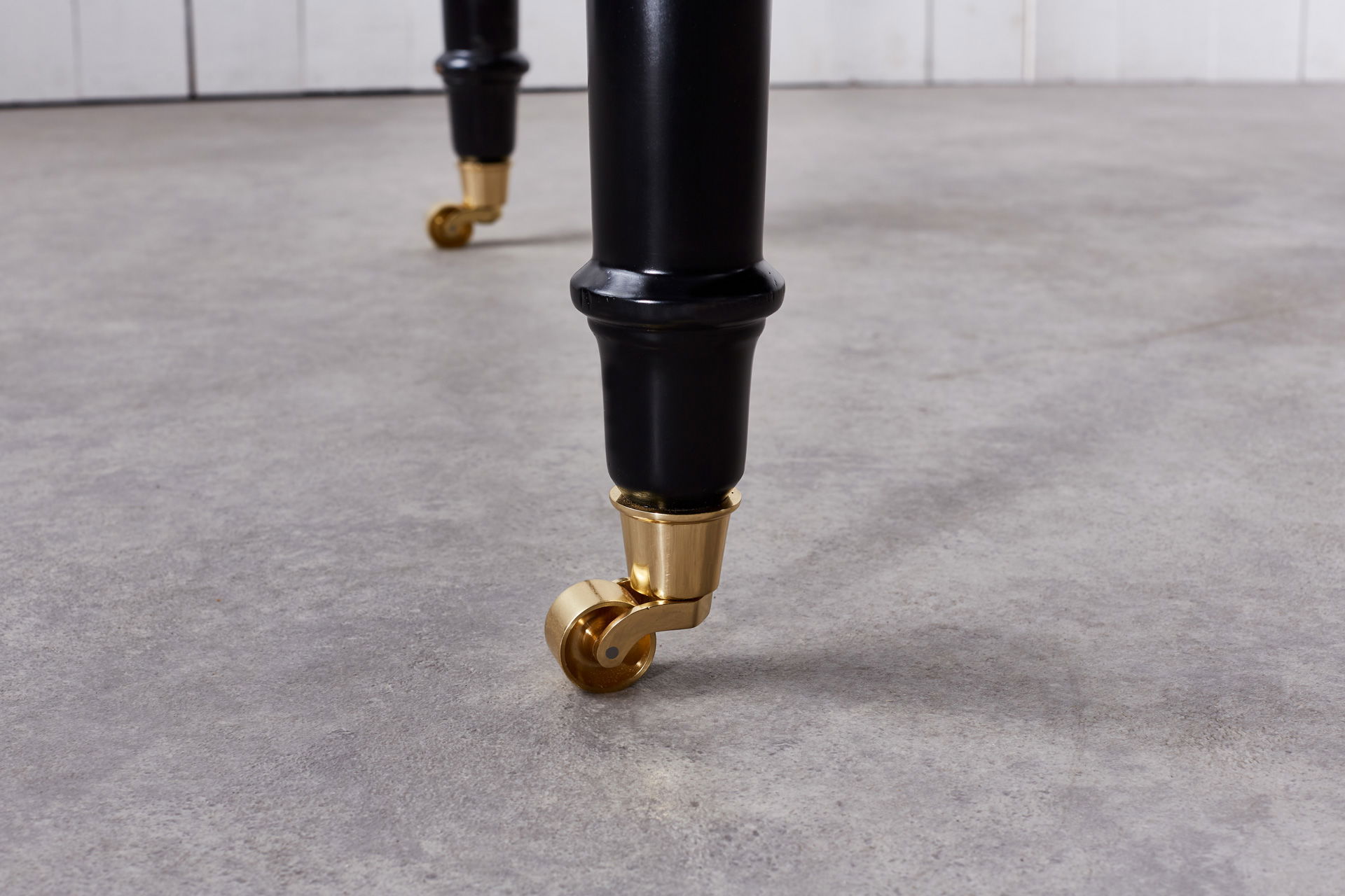 Modus matbord modern black