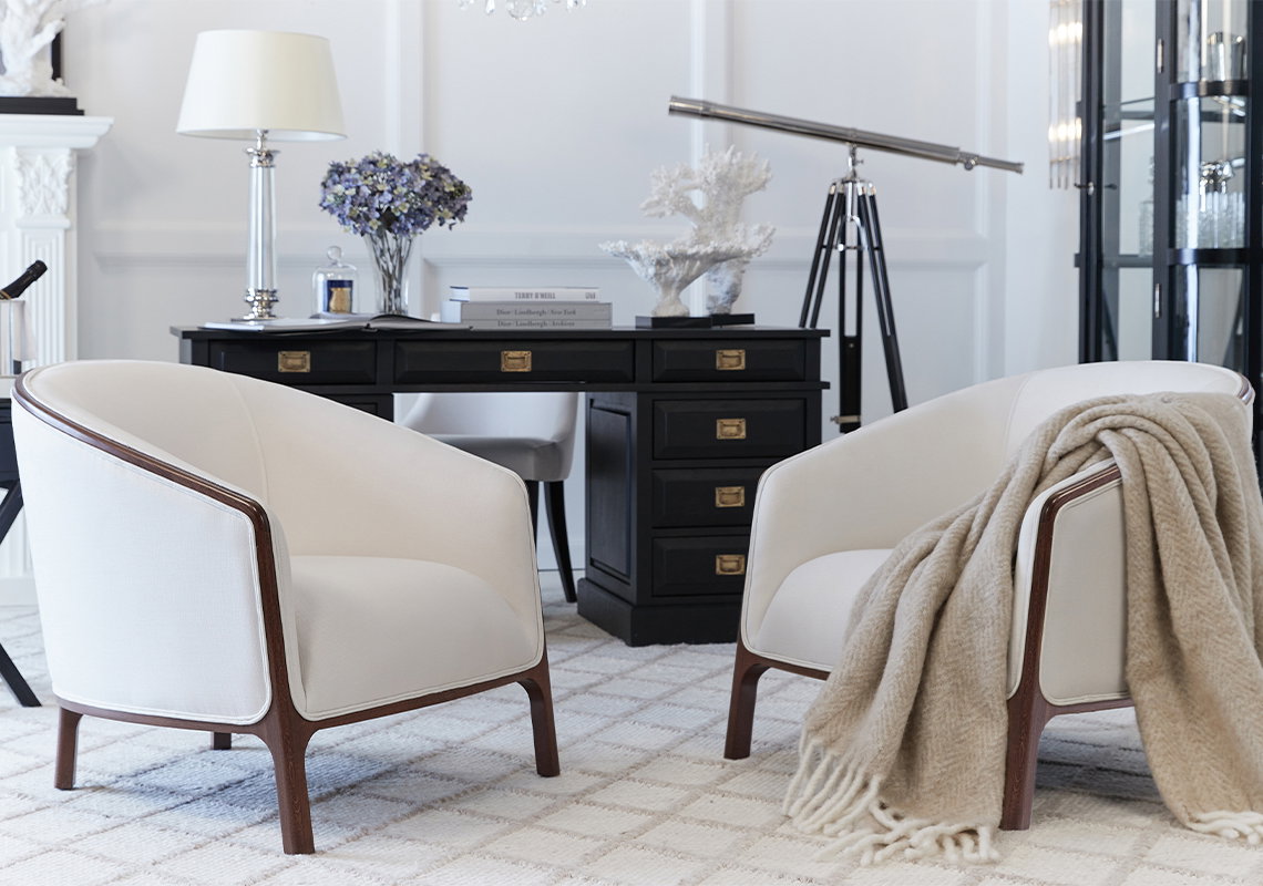 Sofas & armchairs