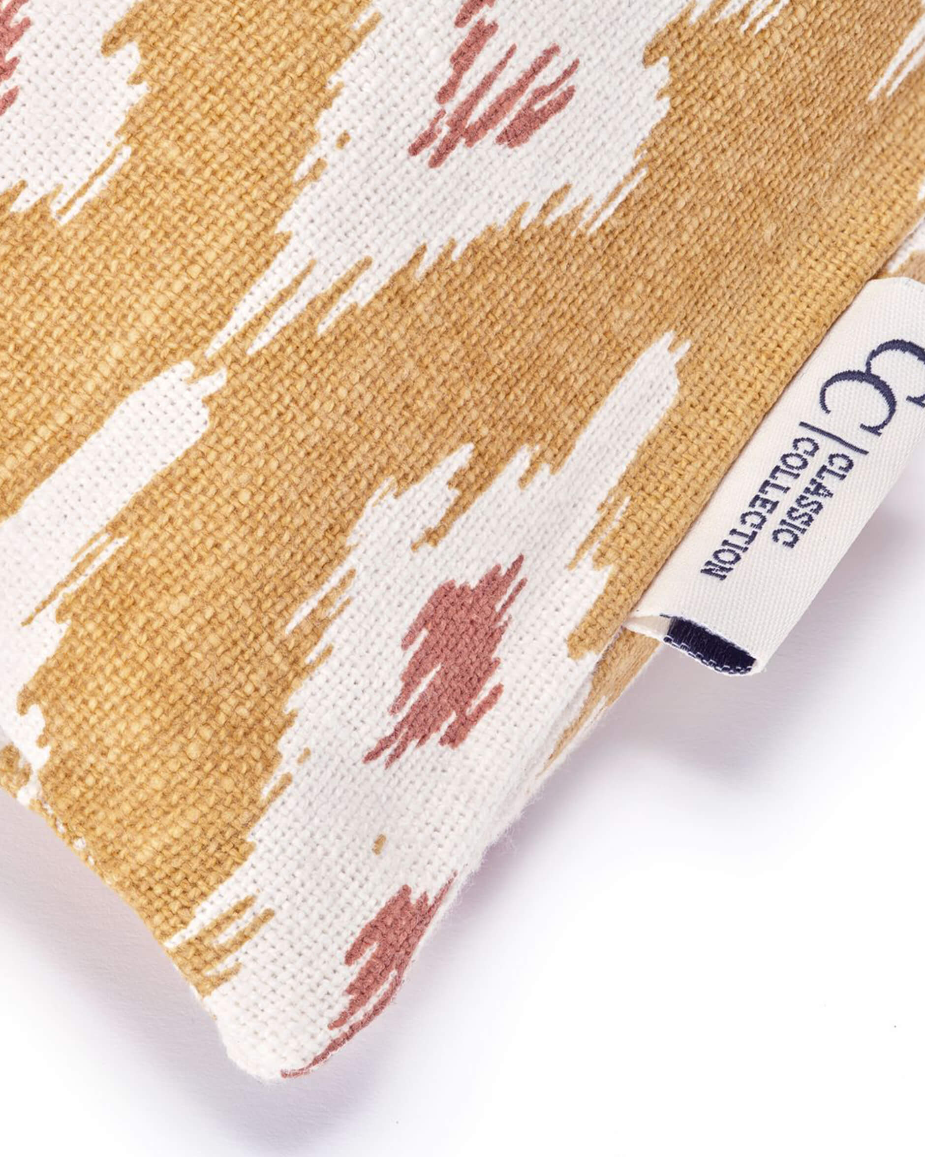 Ikat Diamond kuddfodral ockra