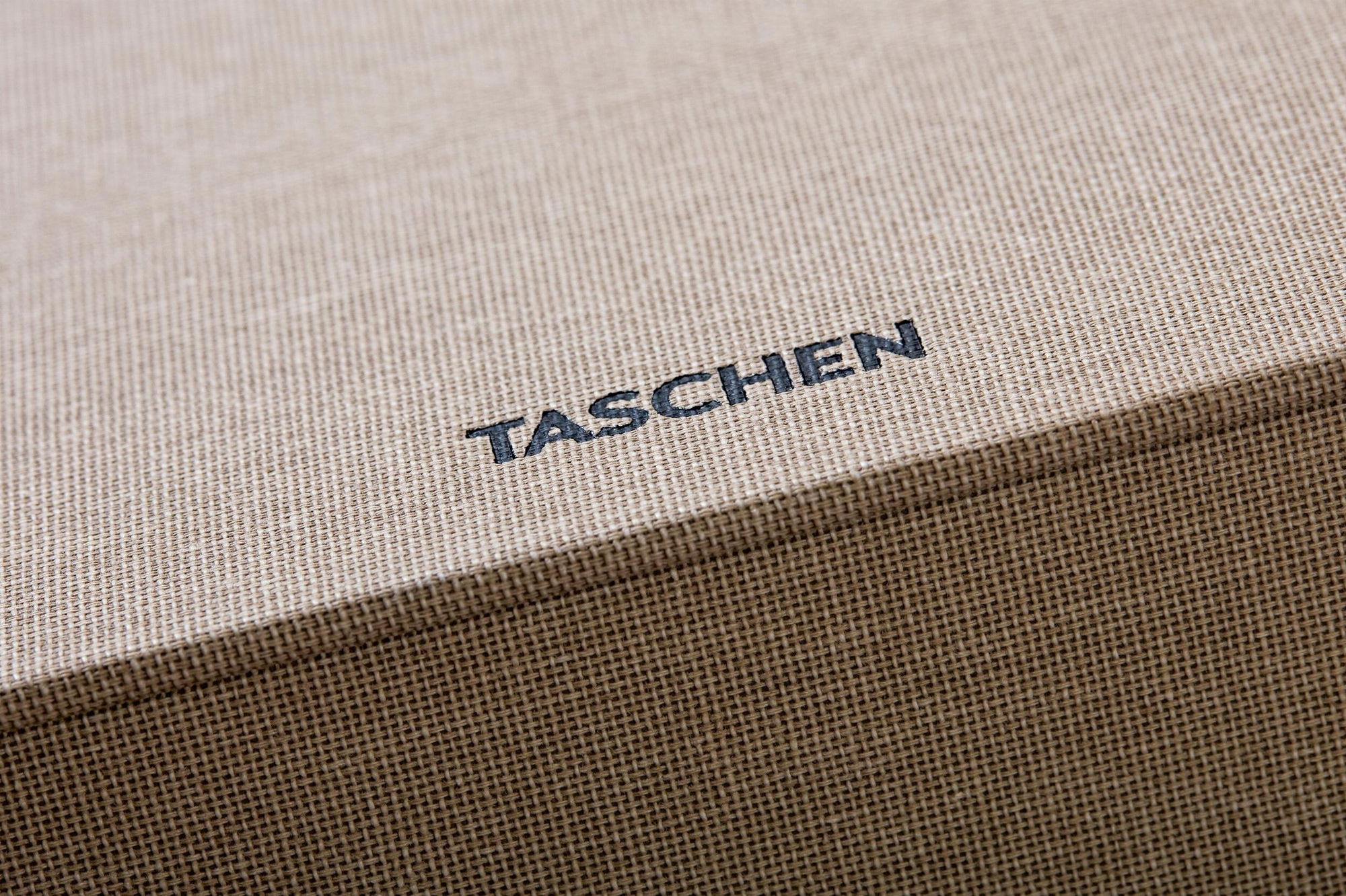 Lynn Goldsmith. Patti Smith. Before Easter After