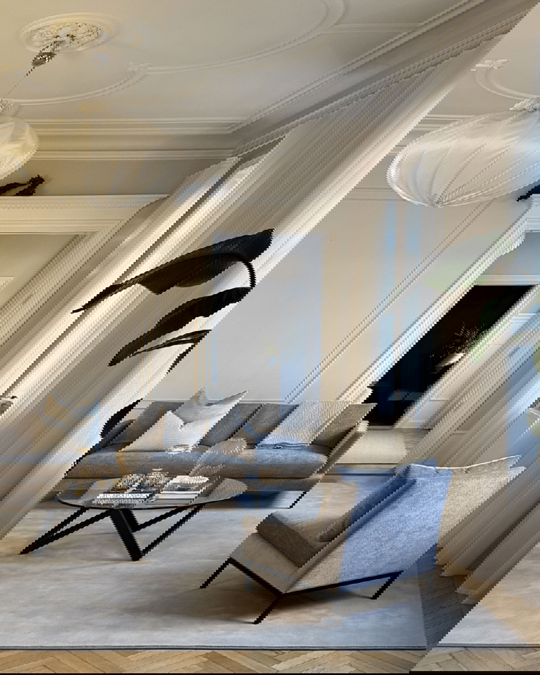 Lobby rug with edging beige