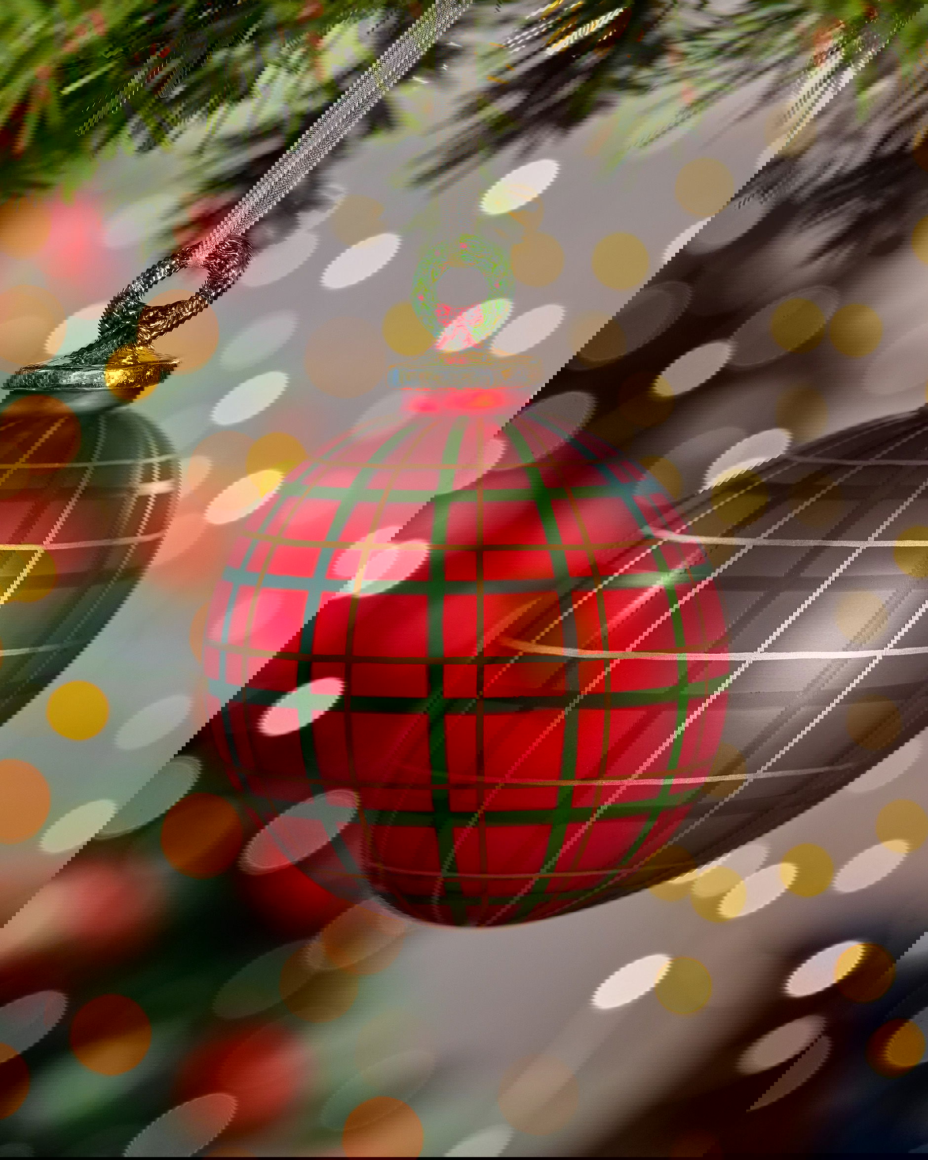 Imperial Wreath kerstbal rood 10 cm