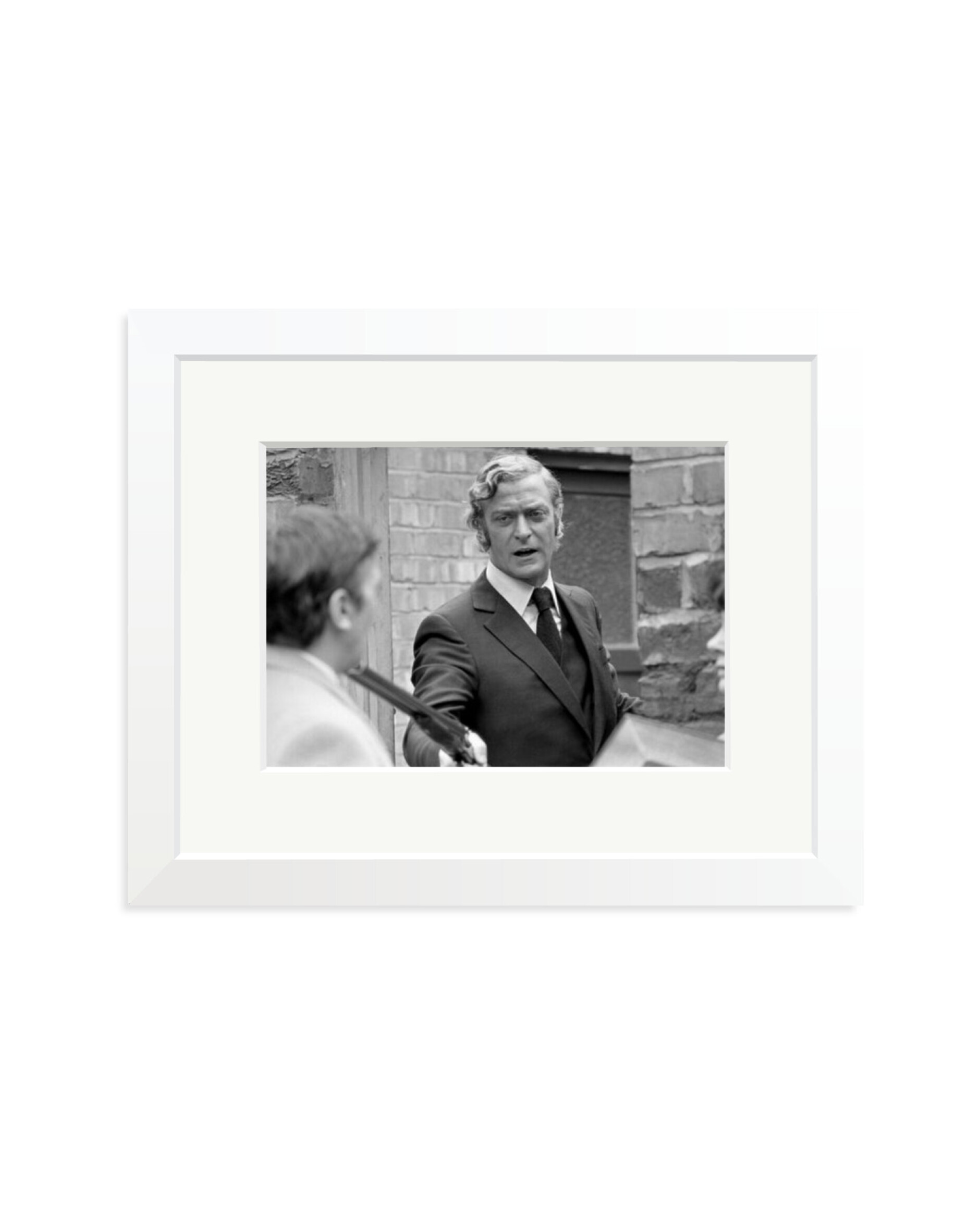 Caine On Set White / Small