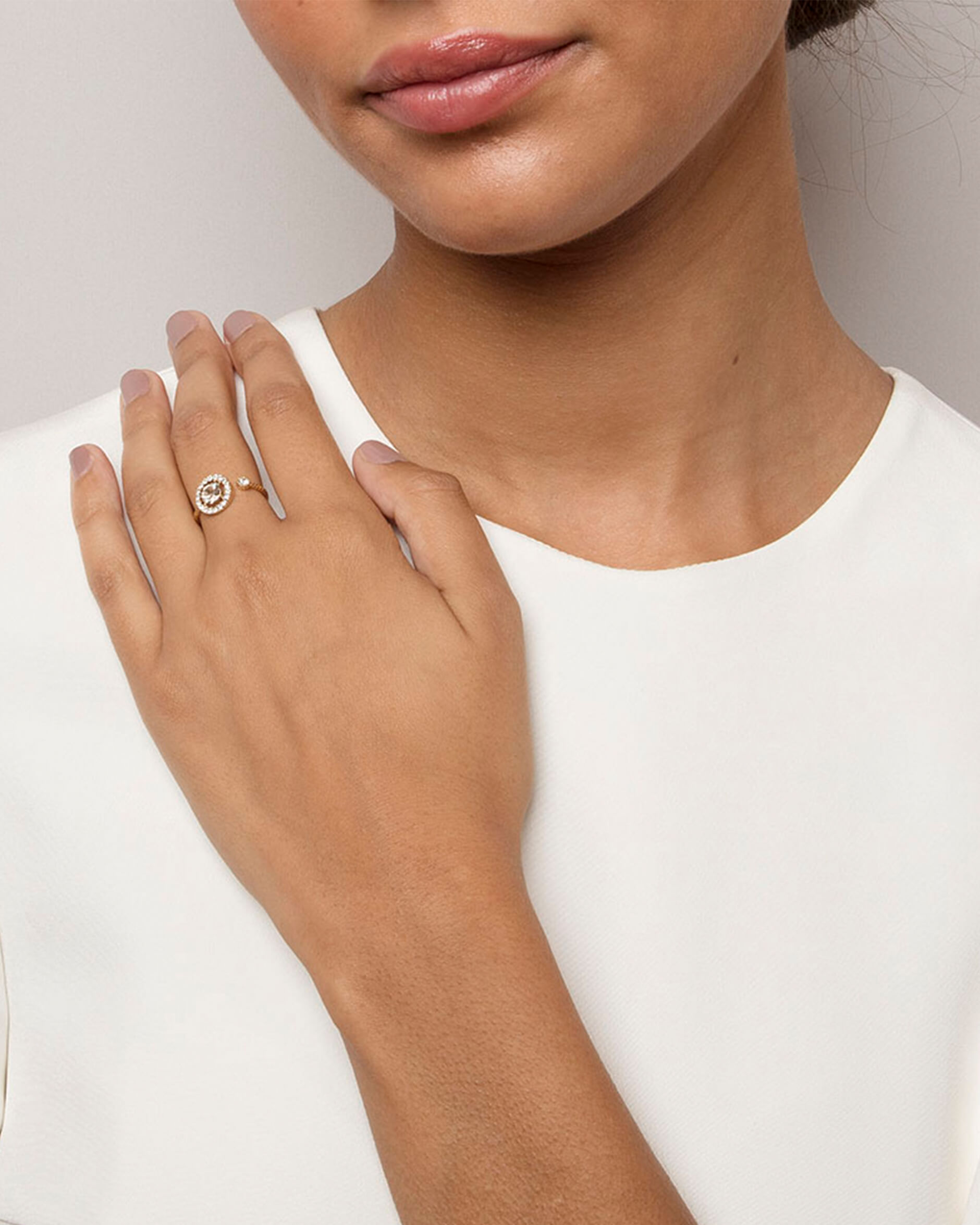 Miranda sormus light silk